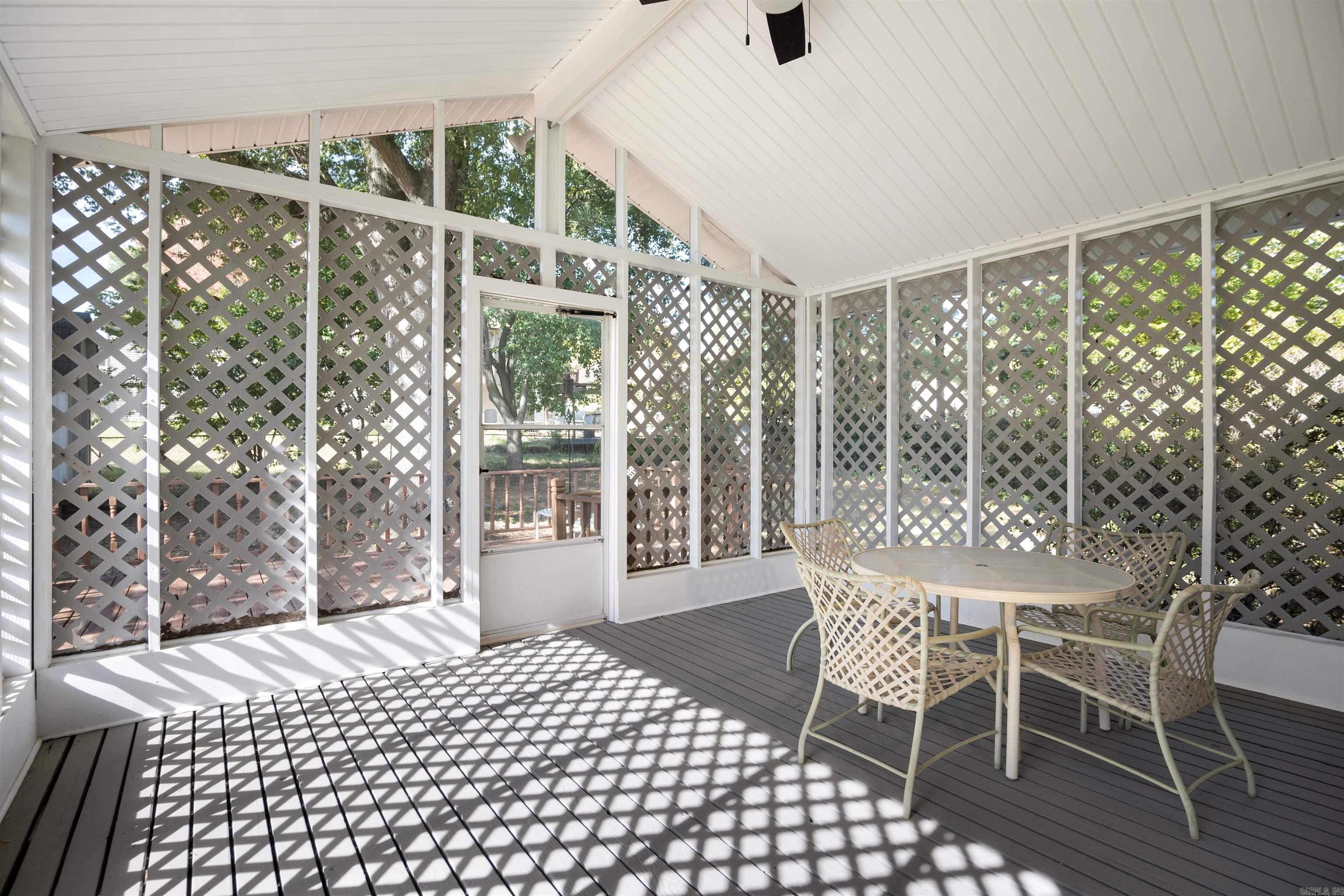 INDIAN HILLS - Residential