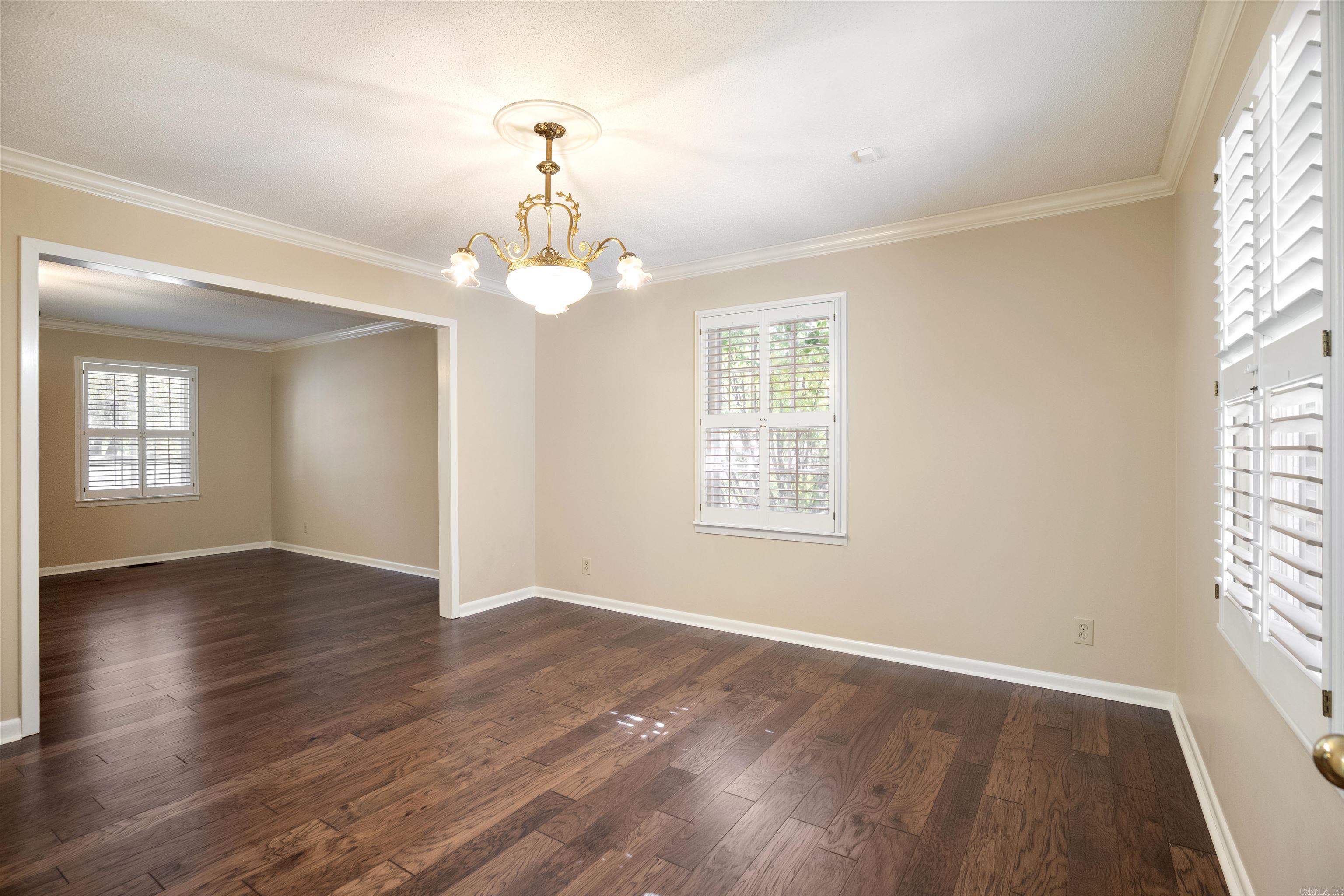 INDIAN HILLS - Residential