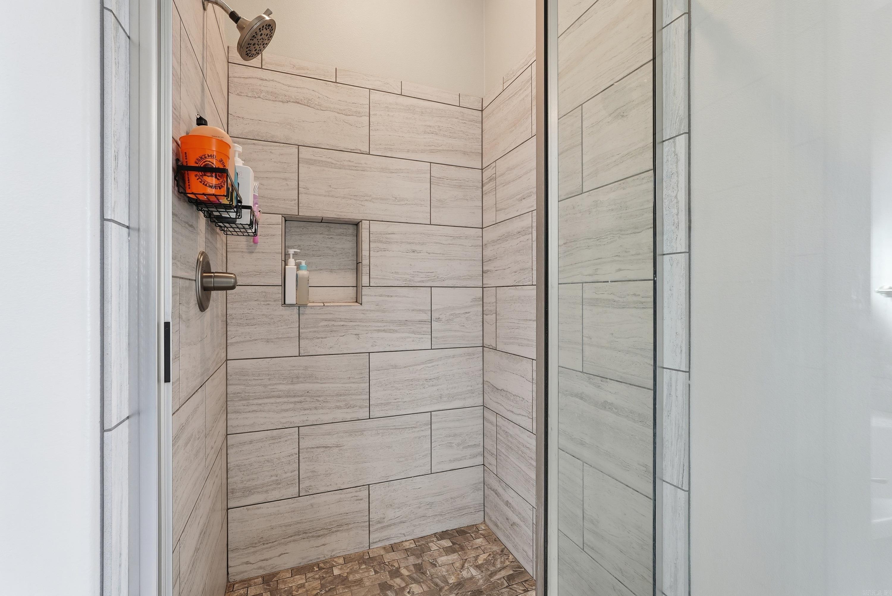 CREEKSIDE ADDN - Residential