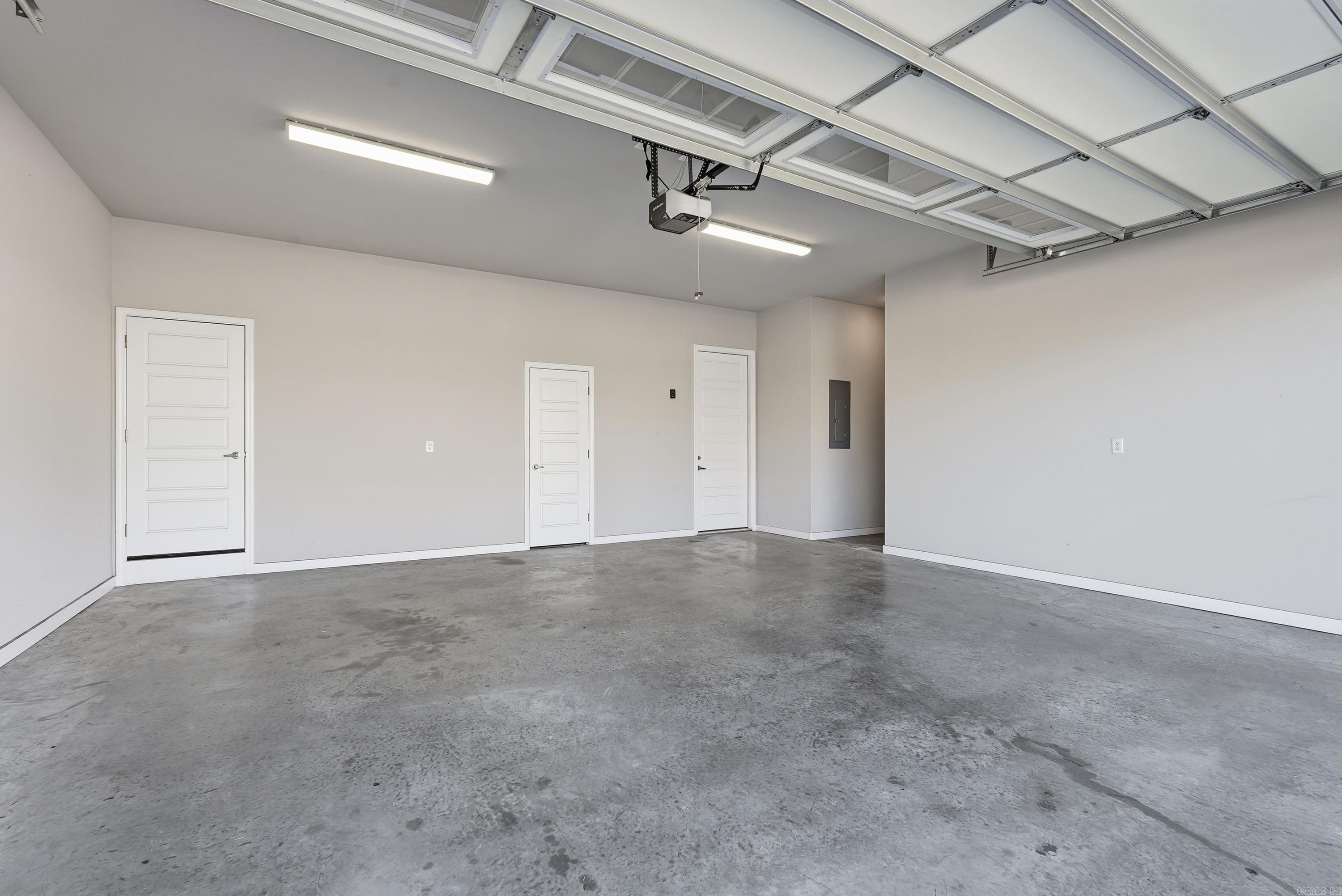 CREEKSIDE ADDN - Residential