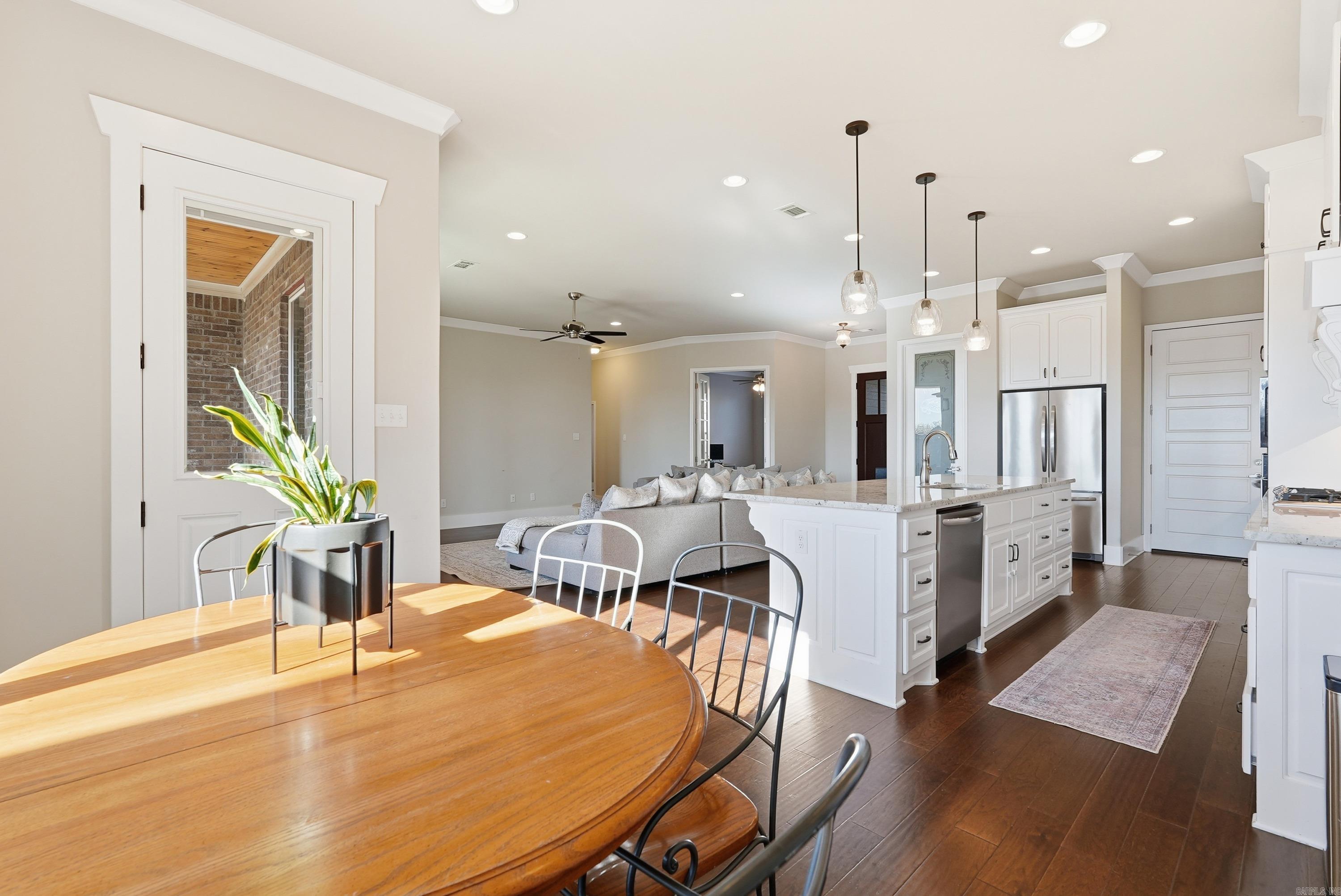 CREEKSIDE ADDN - Residential