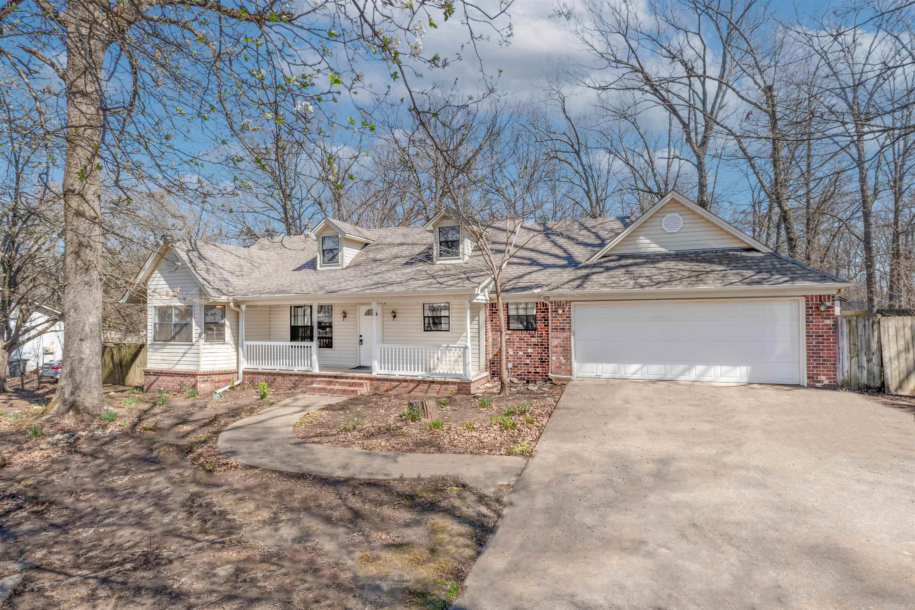 OAK FORREST - Residential