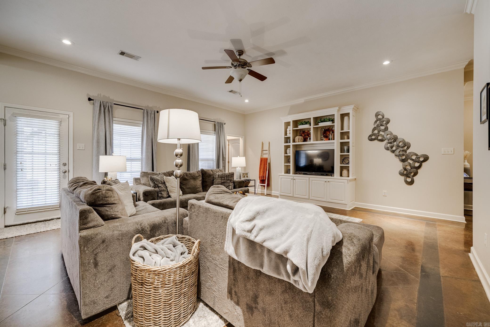 CHAPEL CREEK - Residential