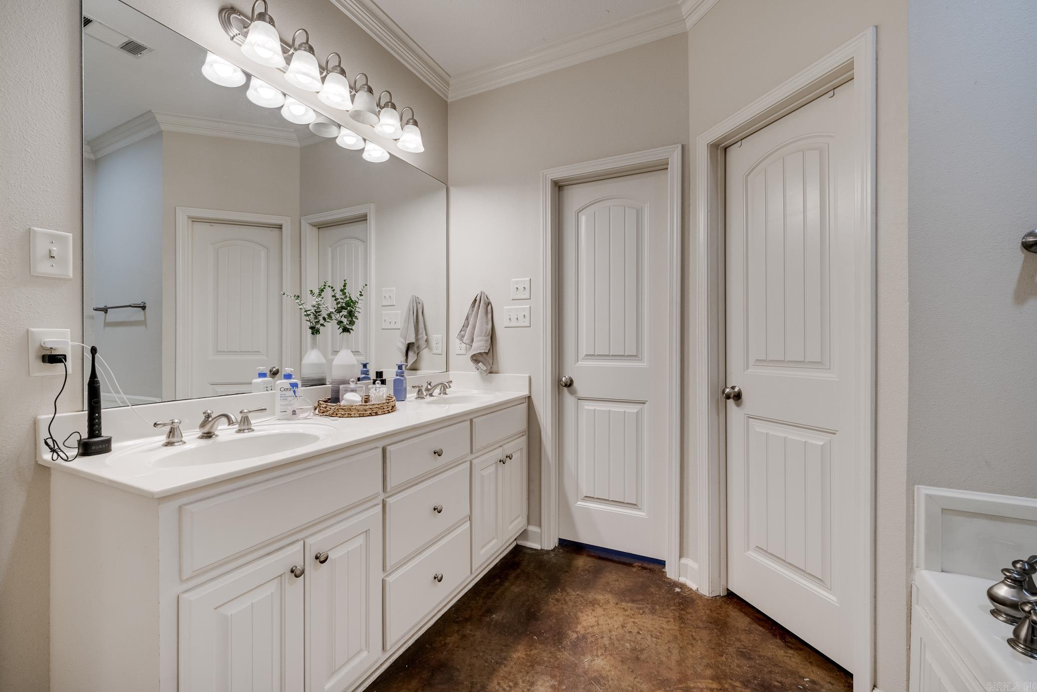 CHAPEL CREEK - Residential