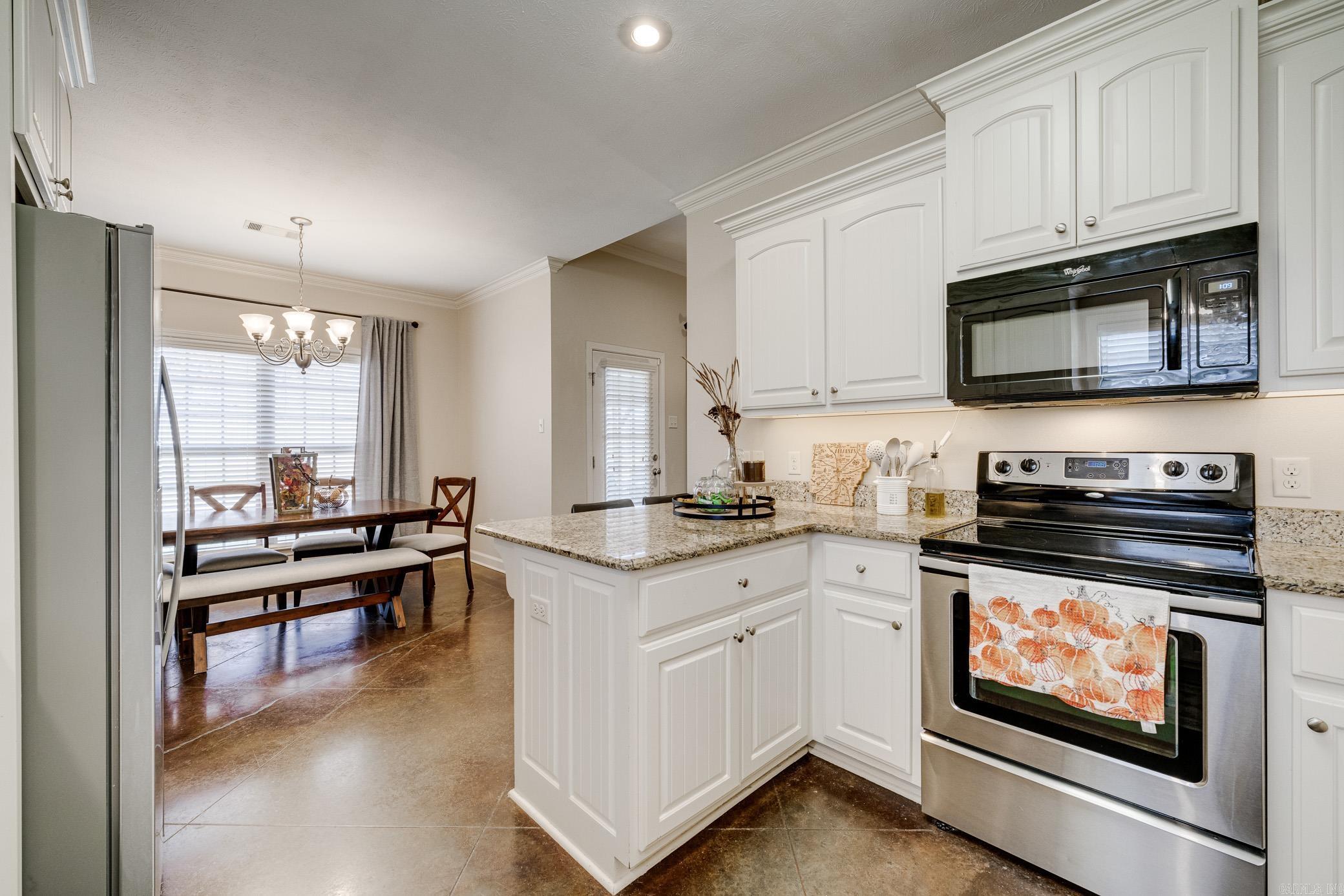 CHAPEL CREEK - Residential