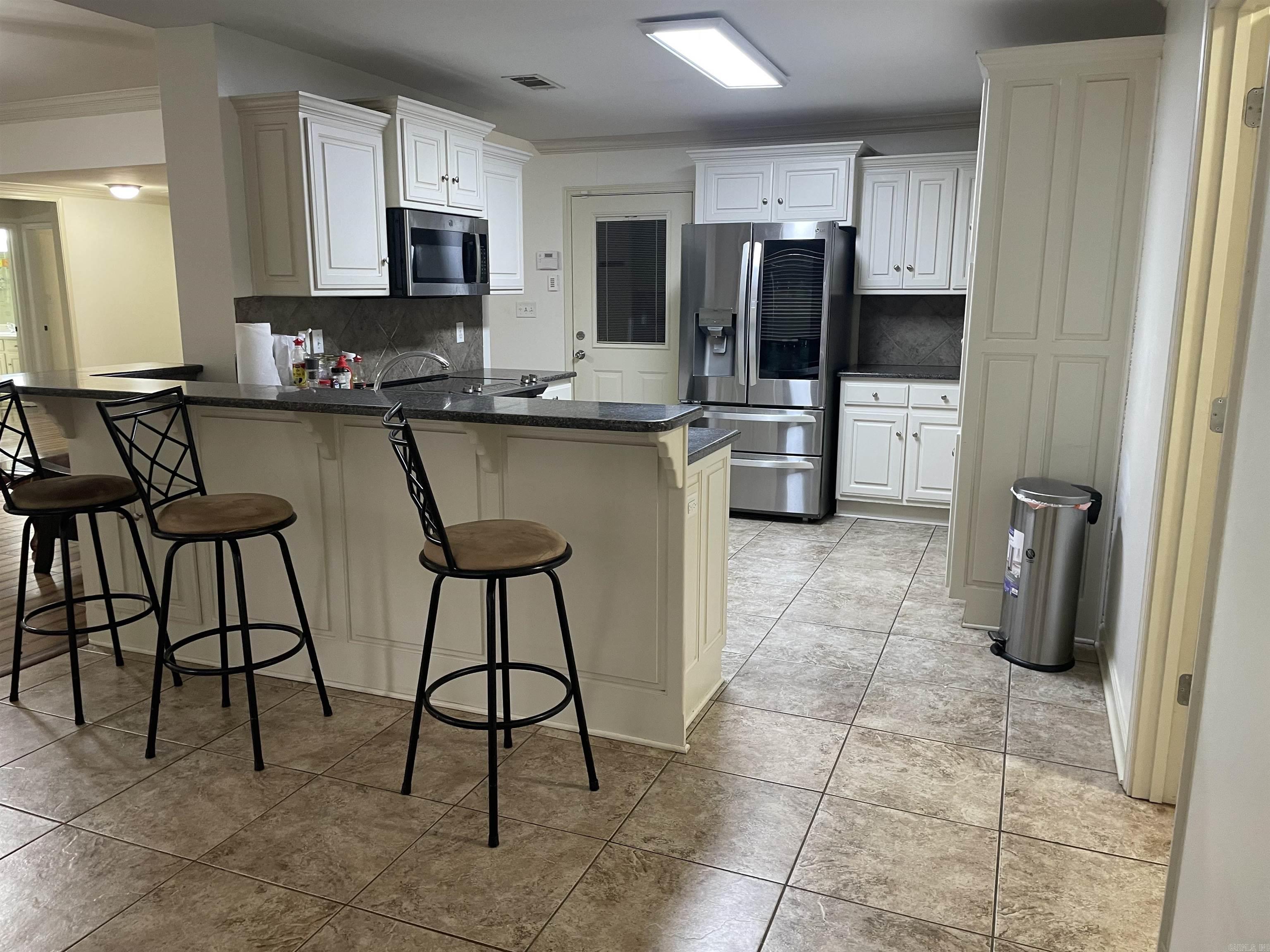 BASE MEADOWS ADDN - Residential