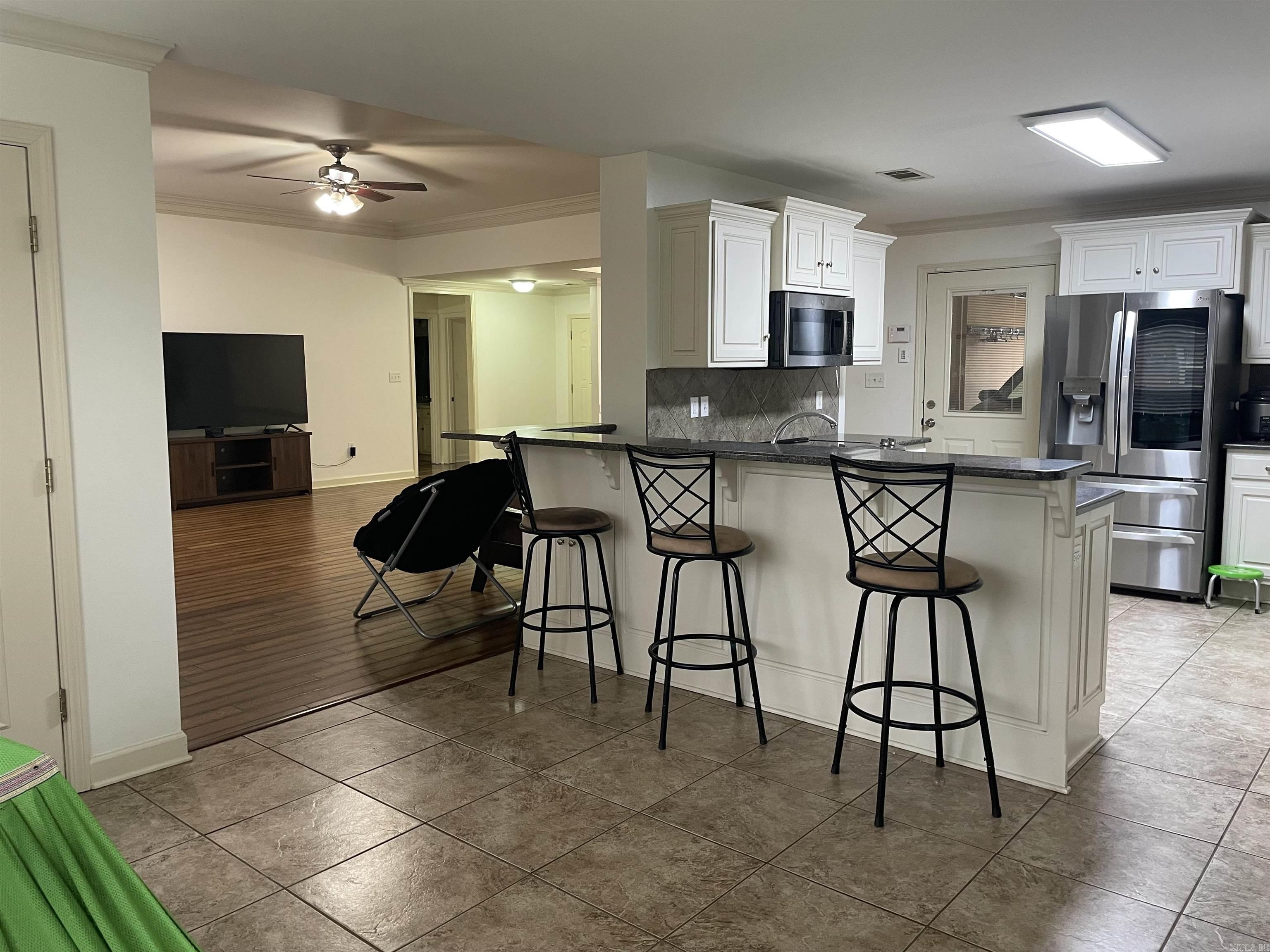 BASE MEADOWS ADDN - Residential