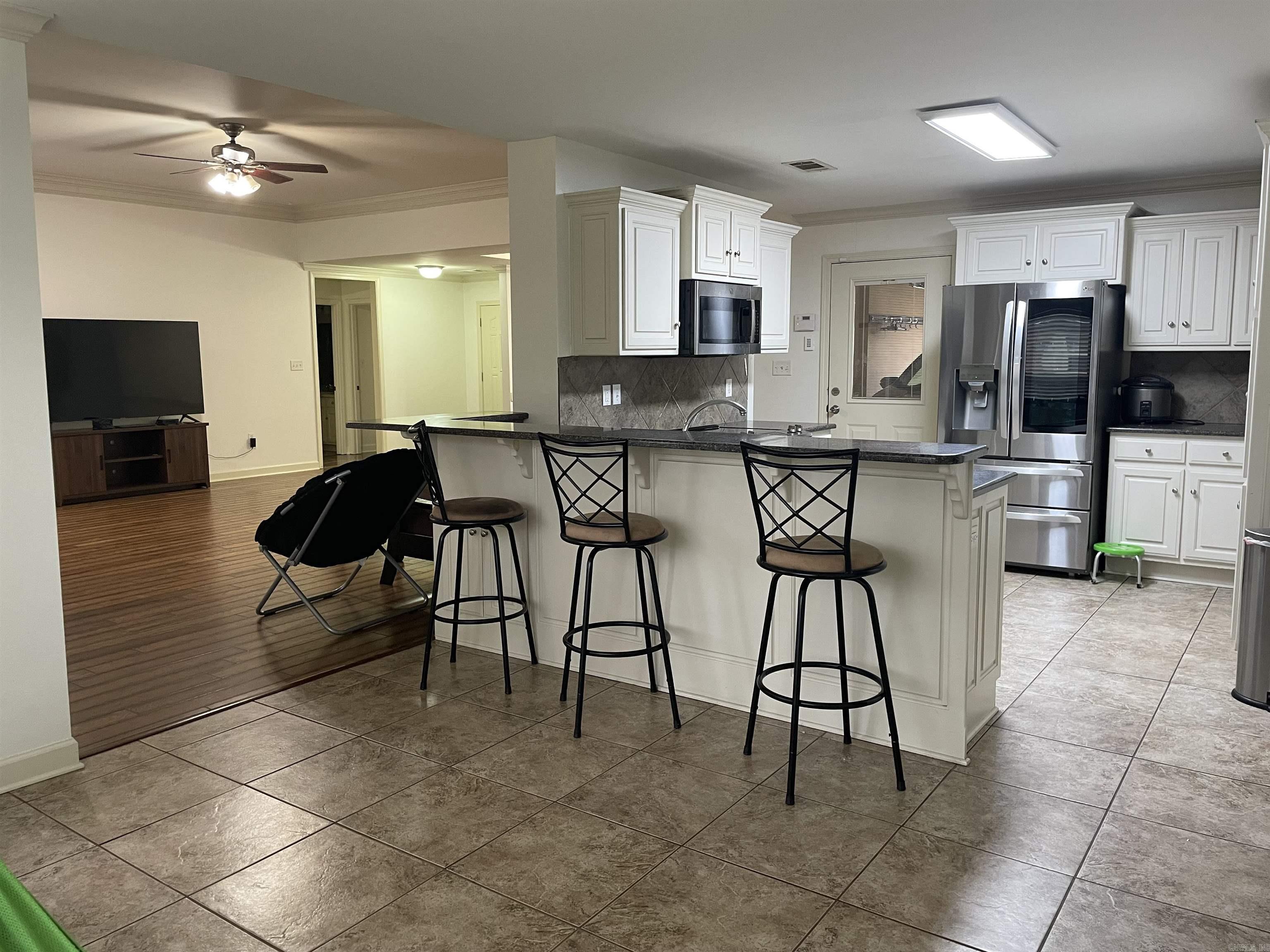 BASE MEADOWS ADDN - Residential