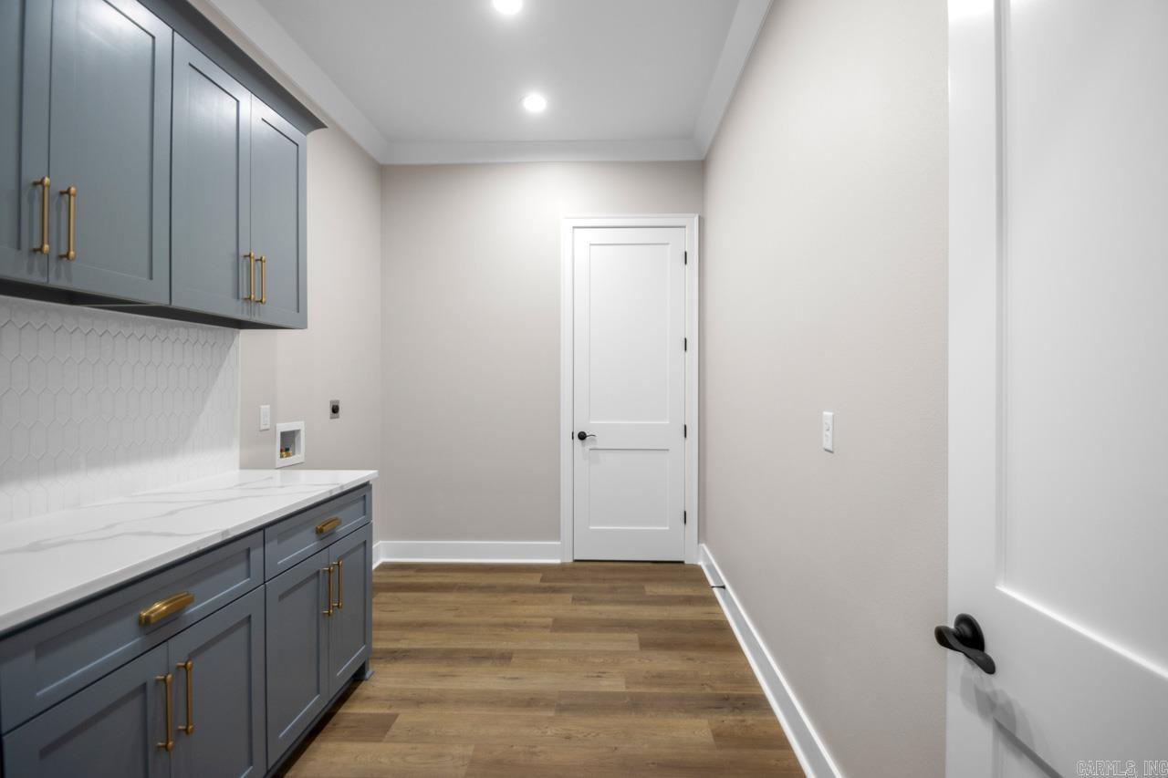 MILLERS GLENN - Residential