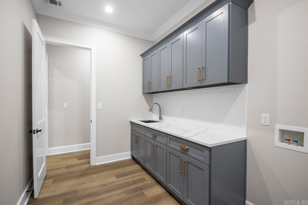 MILLERS GLENN - Residential