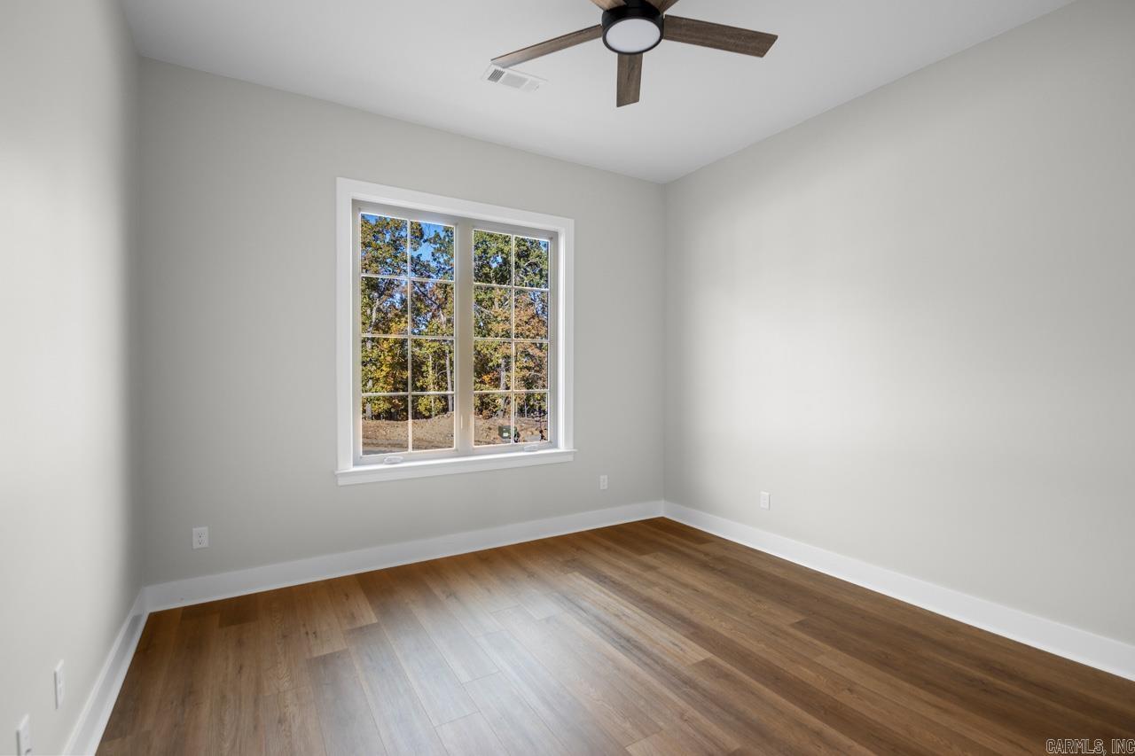 MILLERS GLENN - Residential