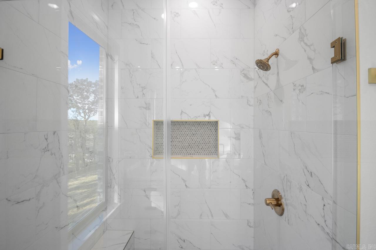 MILLERS GLENN - Residential