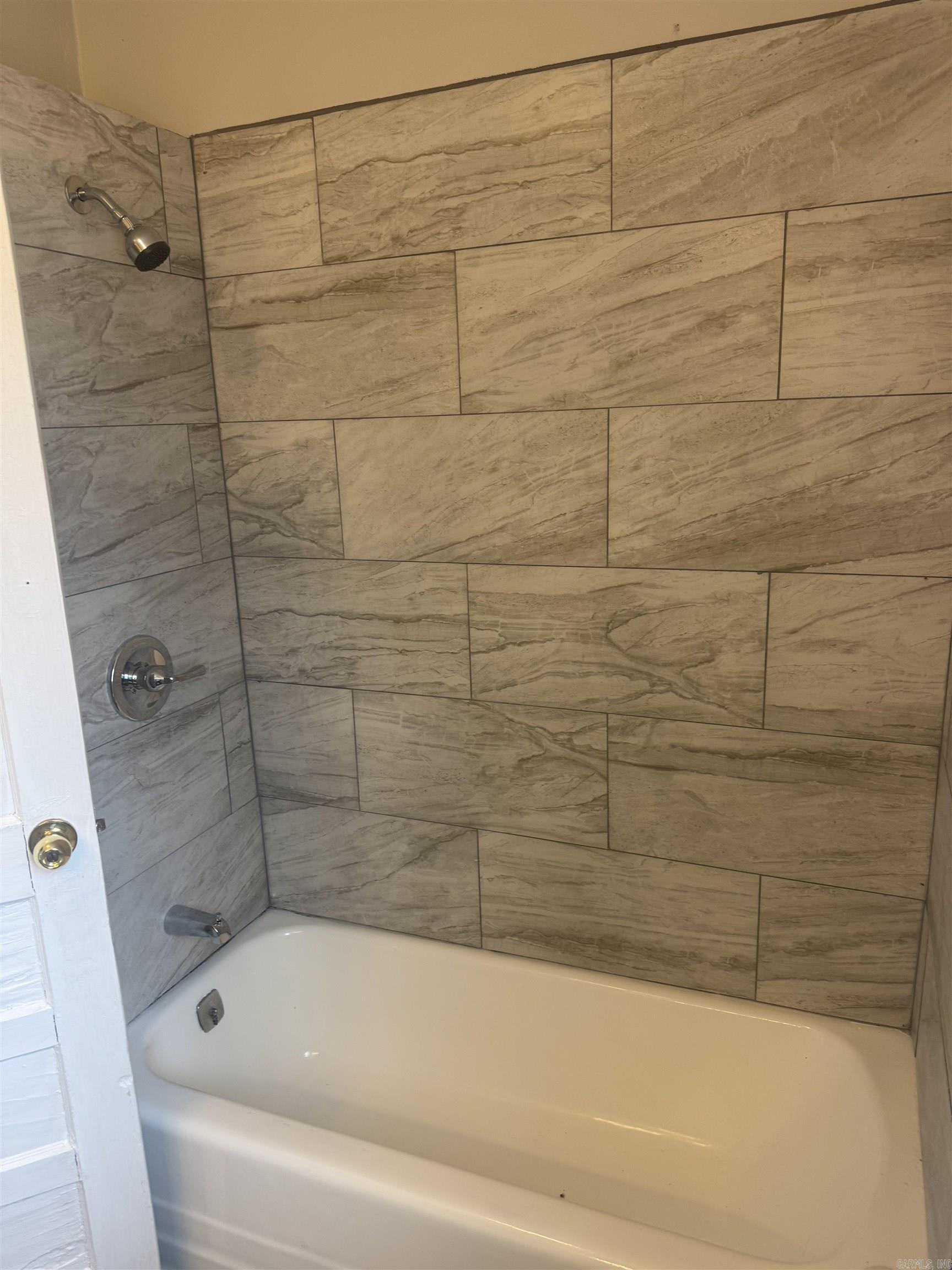 1-09-08 - Residential Lease