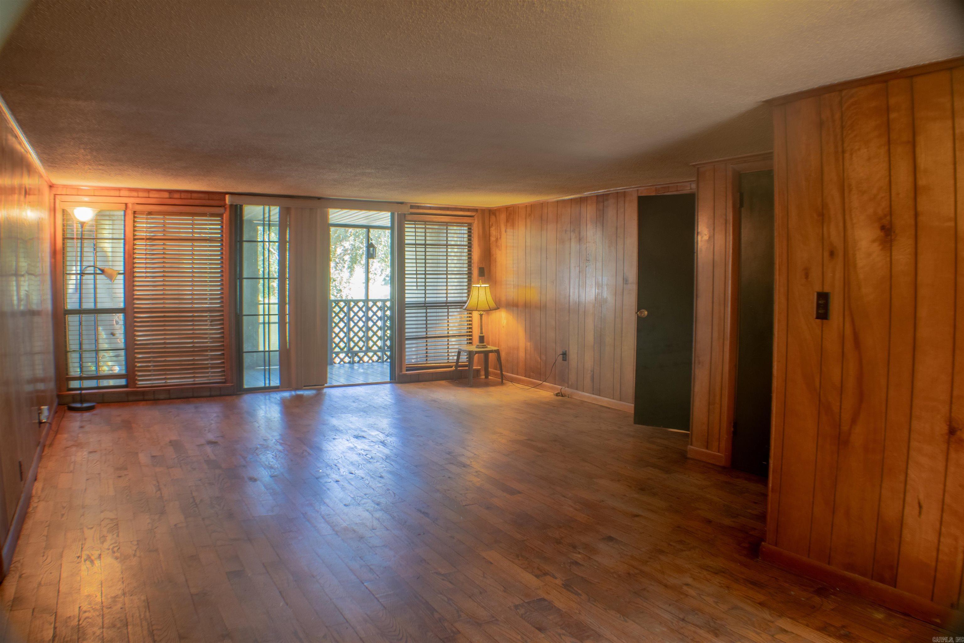 EZELLS - Residential