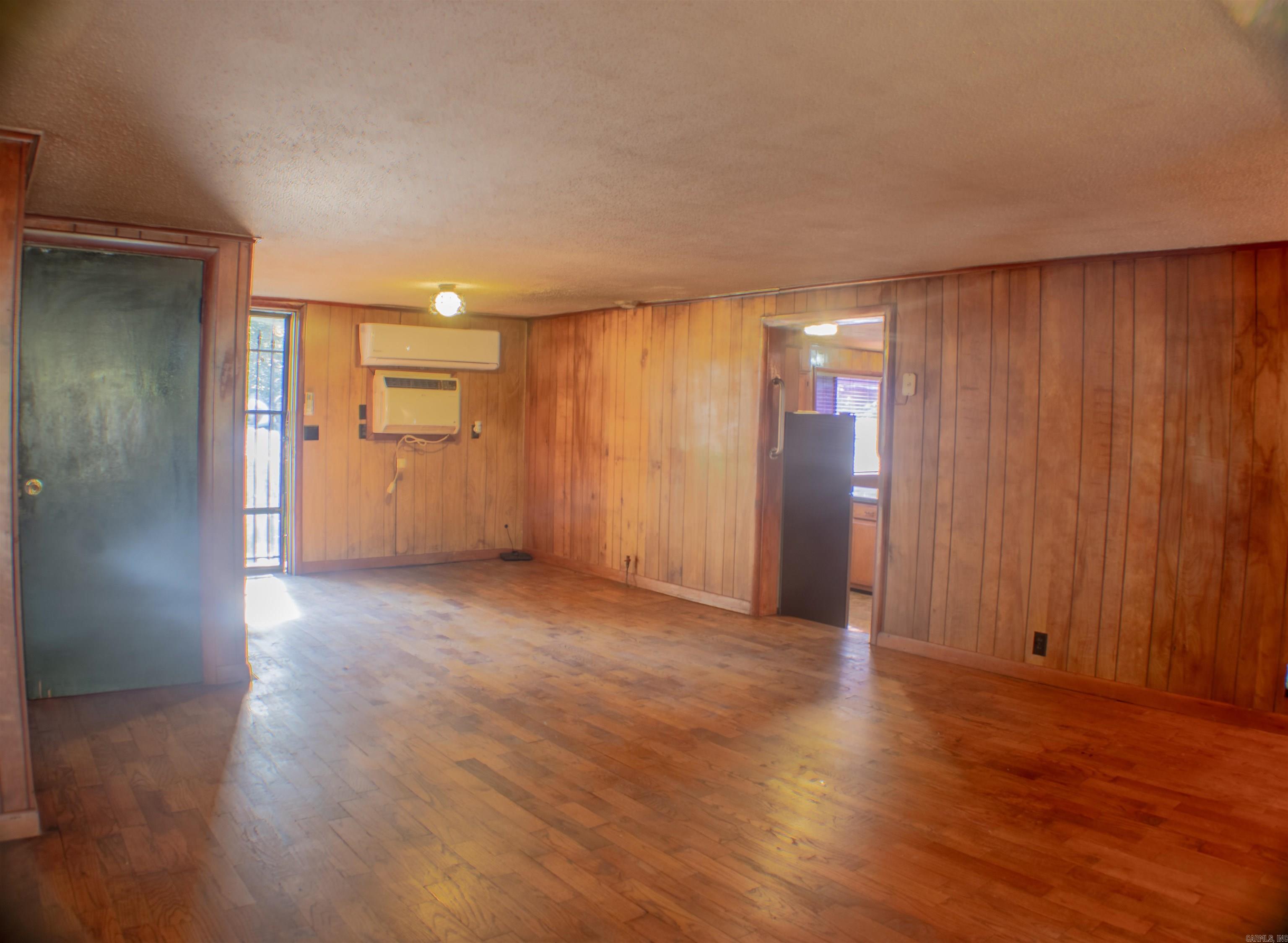 EZELLS - Residential