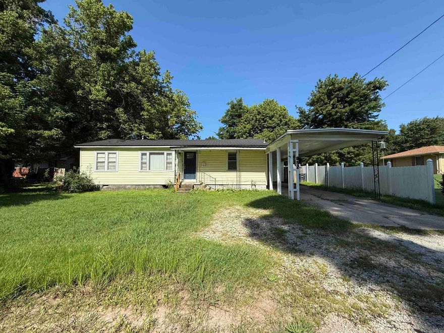 852 Circle Drive is a great opportunity for investors or first-time buyers. This 3-bedroom, 1-bath home offers 1,276 sq ft of living space on a manageable 0.16-acre lot. Inside, you’ll find a separate dining room, a functional kitchen layout, and three comfortable bedrooms, making it a practical setup for a rental or personal use. The fenced-in backyard is a nice bonus—for people who want outdoor space. Located in a quiet neighborhood with convenient access to schools, parks, shopping, and main roads, it’s a location that stays in demand. Whether you’re looking for an easy addition to your rental portfolio or a solid, affordable home to live in, 852 Circle Drive offers great potential with minimal upkeep. Property is being sold As-Is.