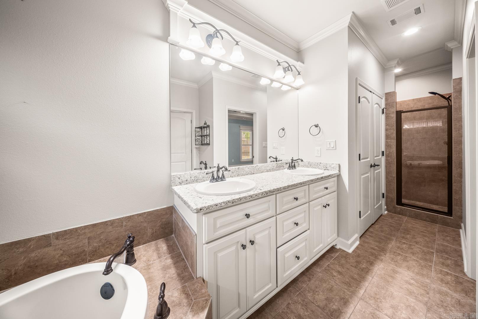 LONGLEAF COVE - Residential
