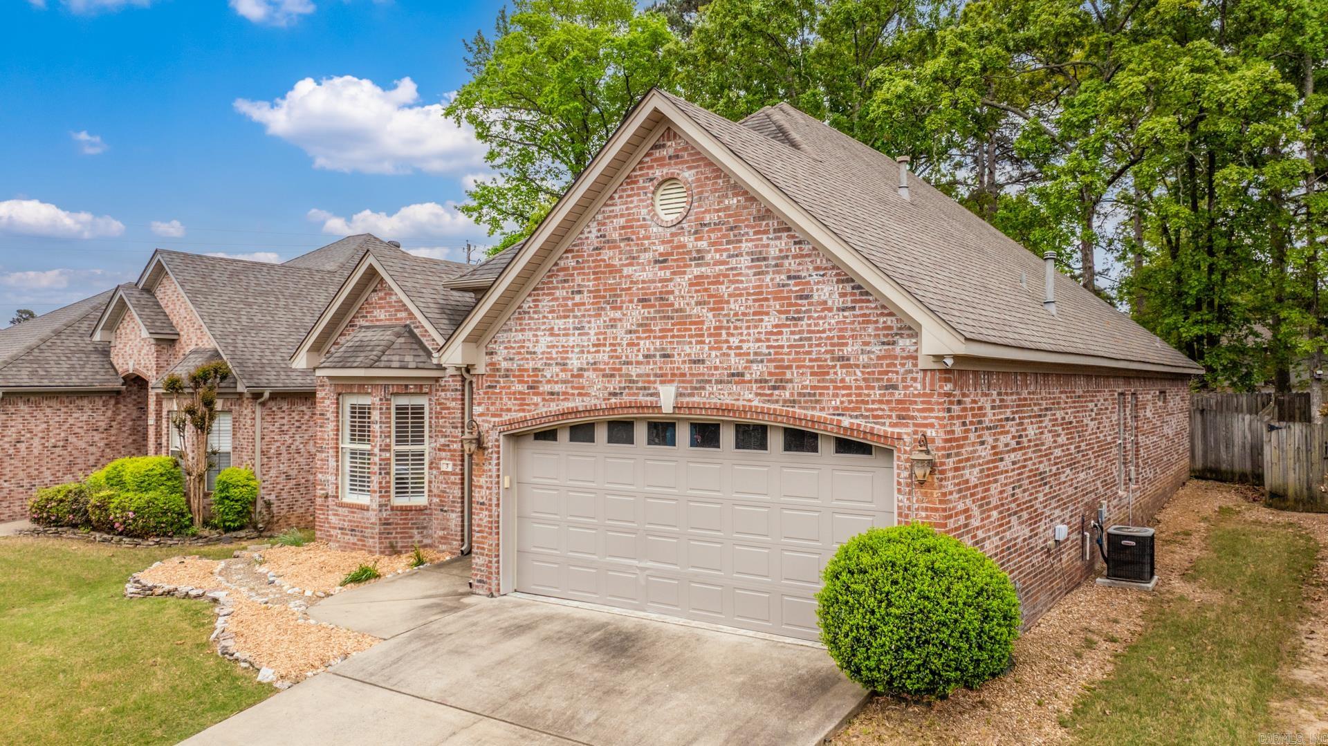 LONGLEAF COVE - Residential