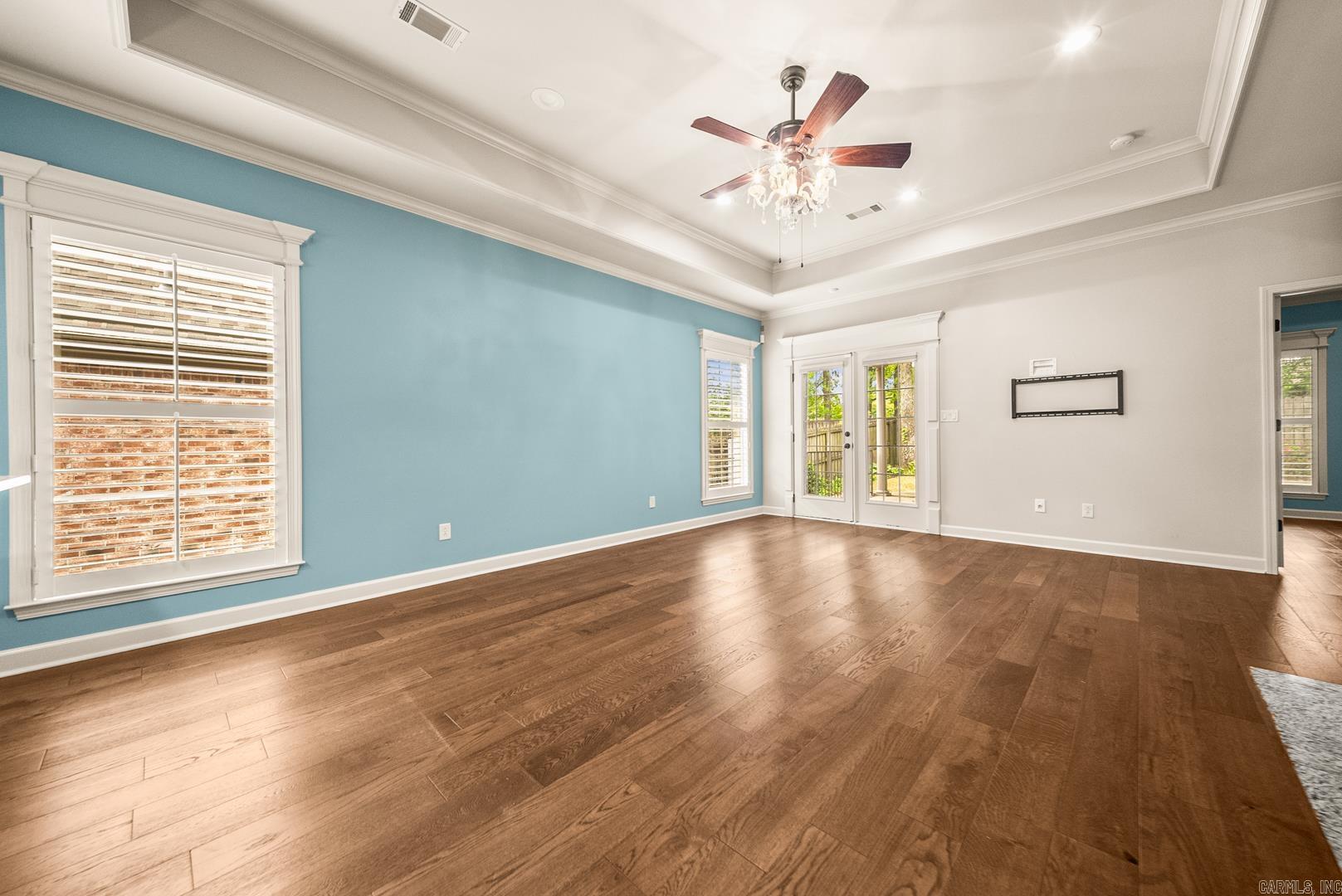 LONGLEAF COVE - Residential