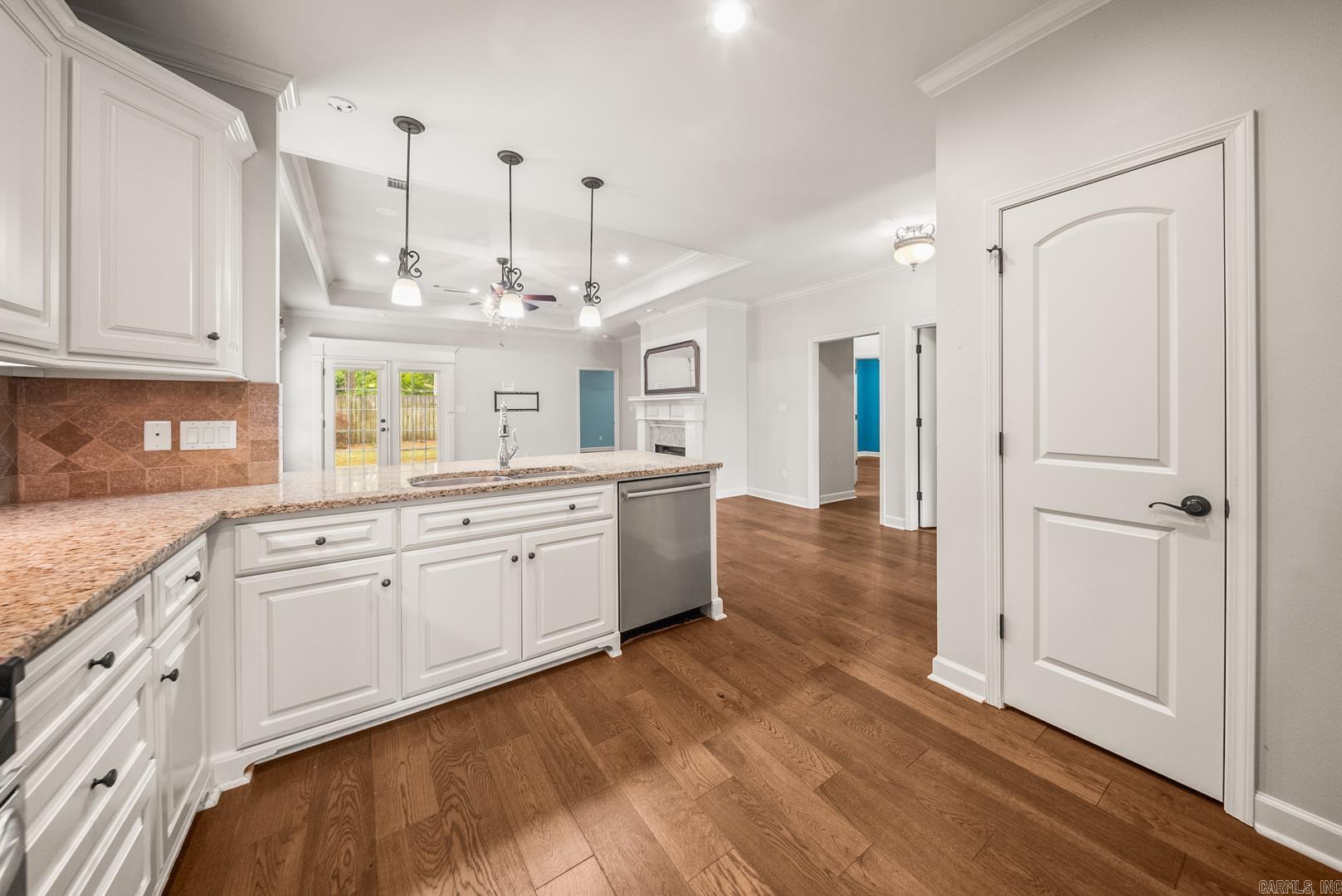 LONGLEAF COVE - Residential