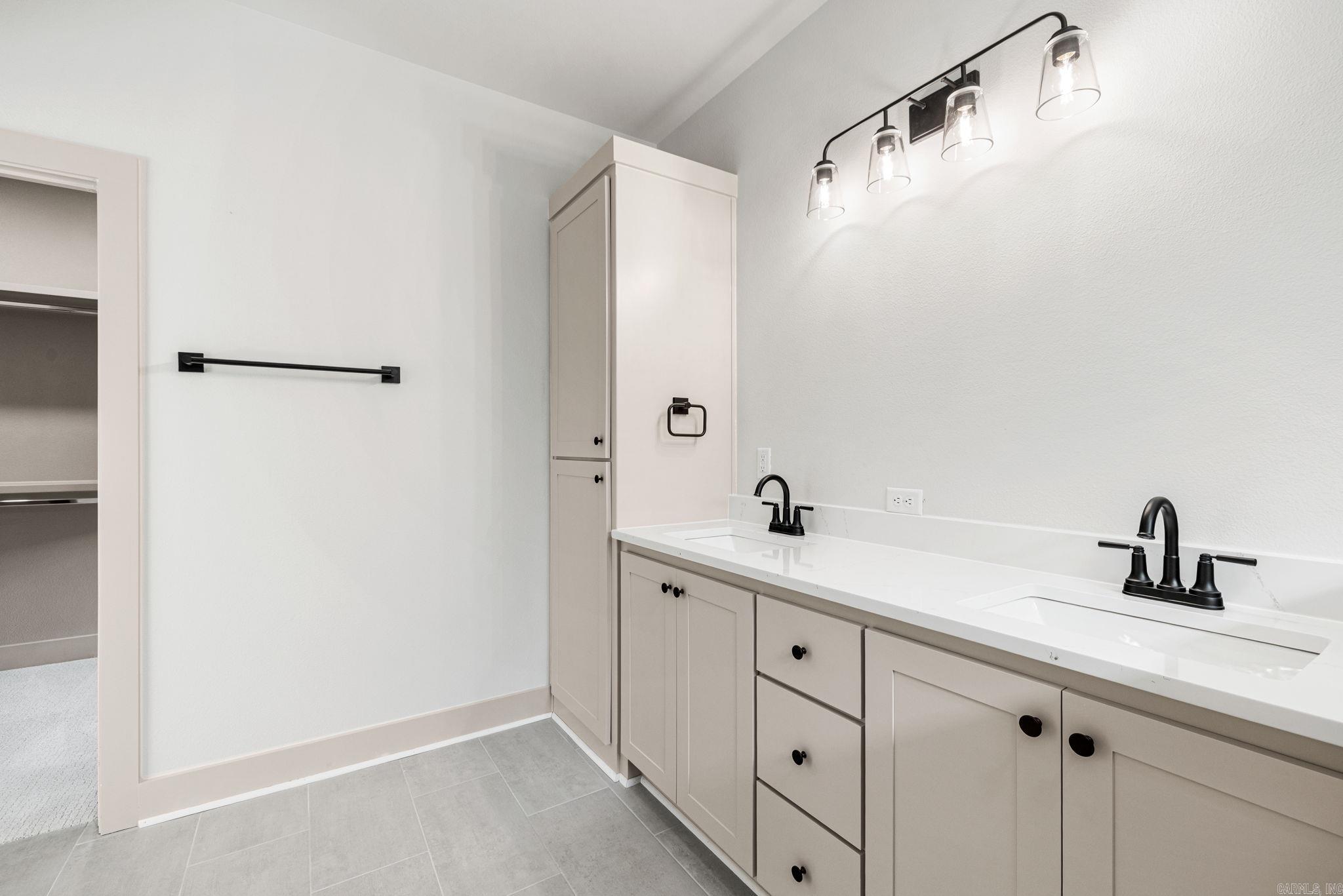 HEIGHTS - Residential