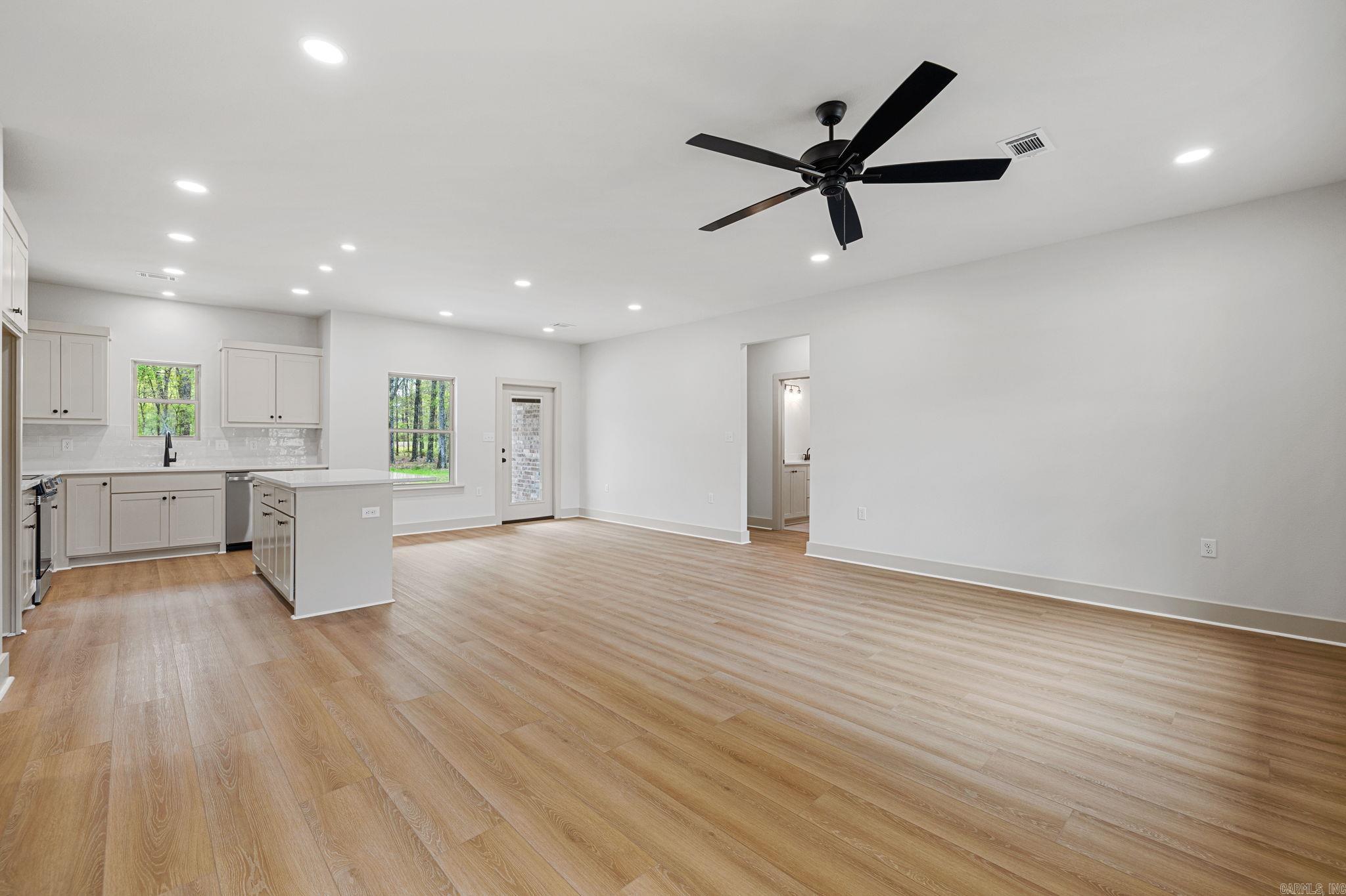 HEIGHTS - Residential