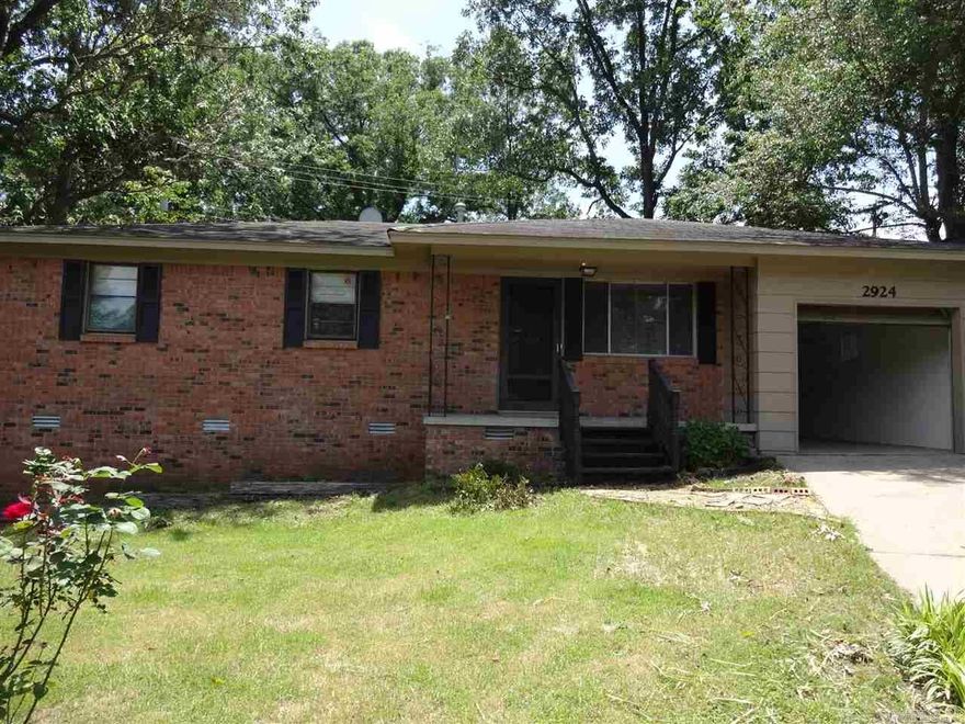 This darling house has hardwood floors throughout along with ceiling fans and window coverings. The kitchen has a double oven, dishwasher and gas range and refrigerator. There is a breakfast bar as well as a large dining area, one car garage and washer/dryer connections. The tree shaded back yard is fenced and there is a small patio. Tenant is responsible for payment of gas, water and electric. This is a non smoking property.