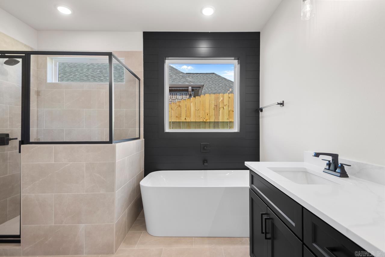 SPENCER CROSSING LLC - Residential