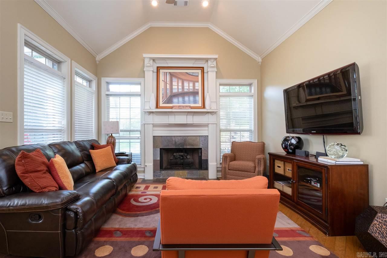 CHENAL VALLEY MARGEUAX - Residential