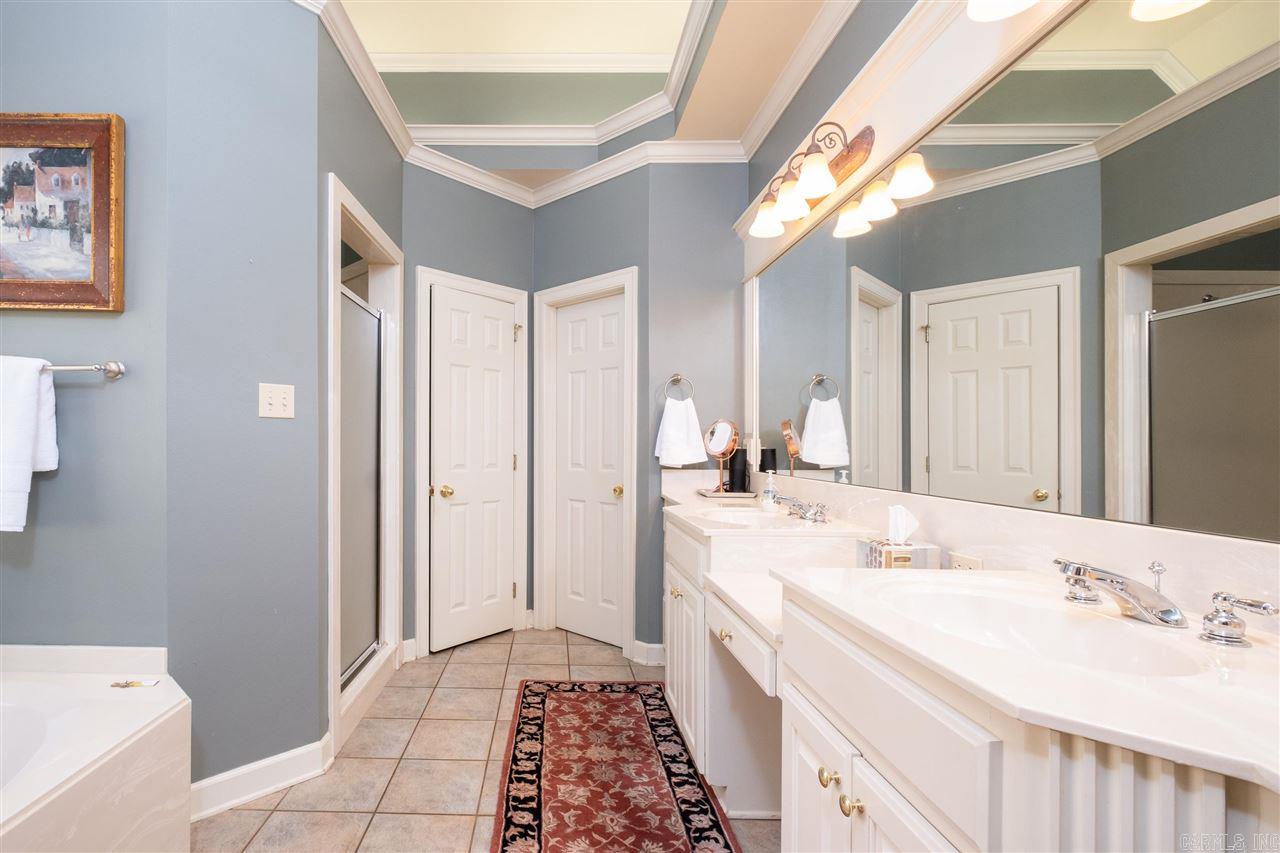 CHENAL VALLEY MARGEUAX - Residential