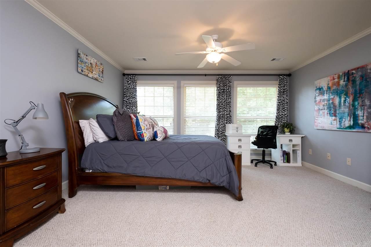 CHENAL VALLEY MARGEUAX - Residential