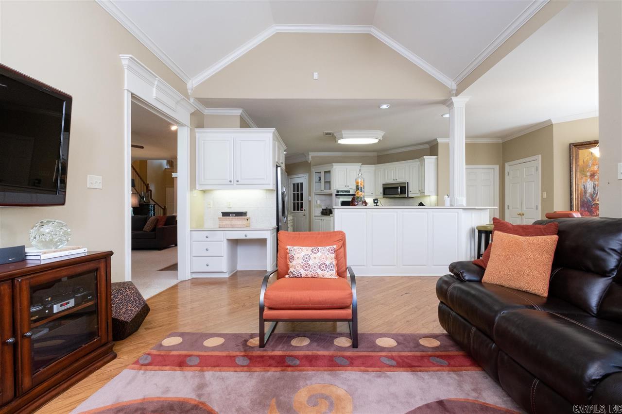 CHENAL VALLEY MARGEUAX - Residential