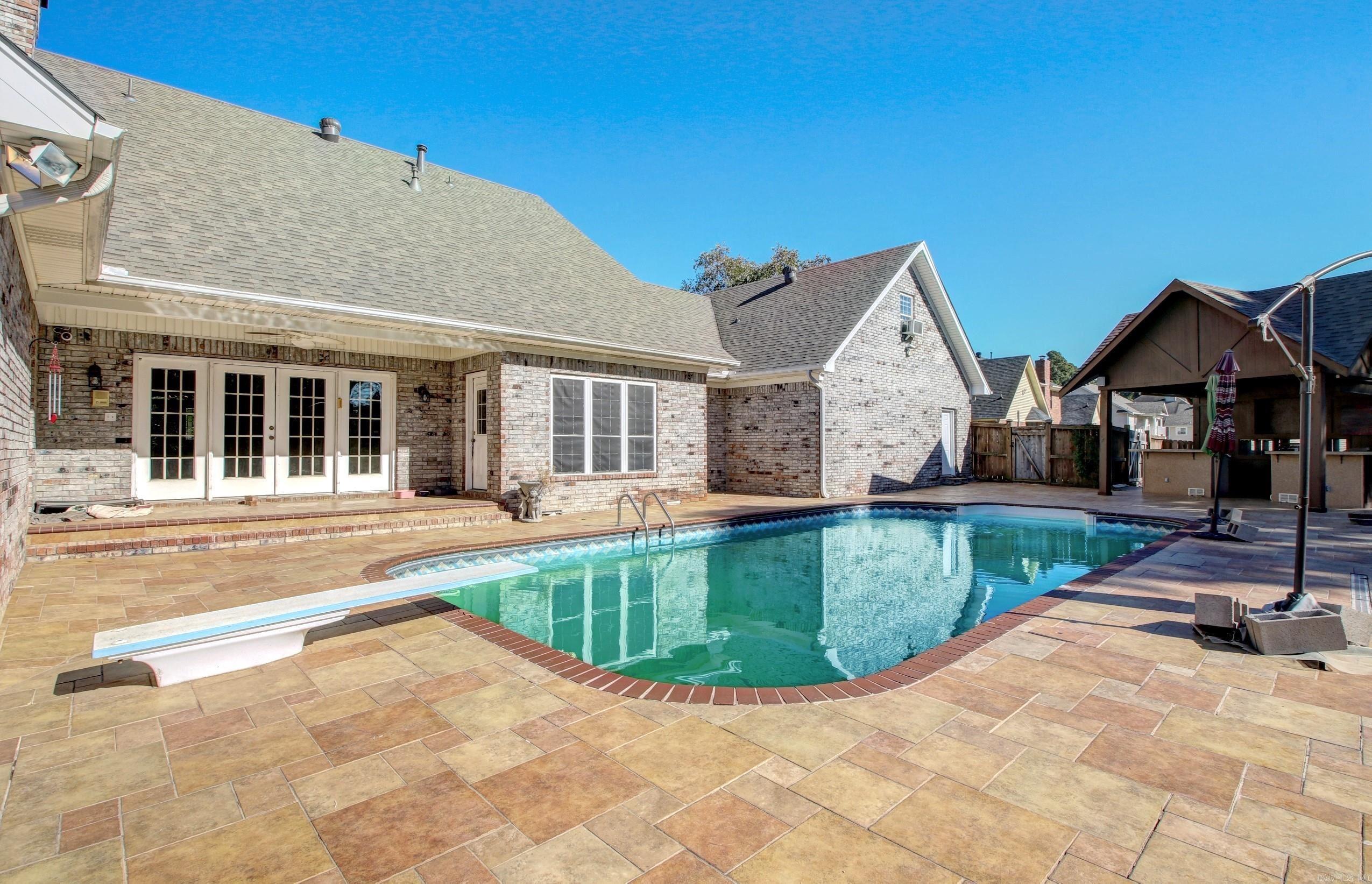 WILLIAMSBURG - Residential