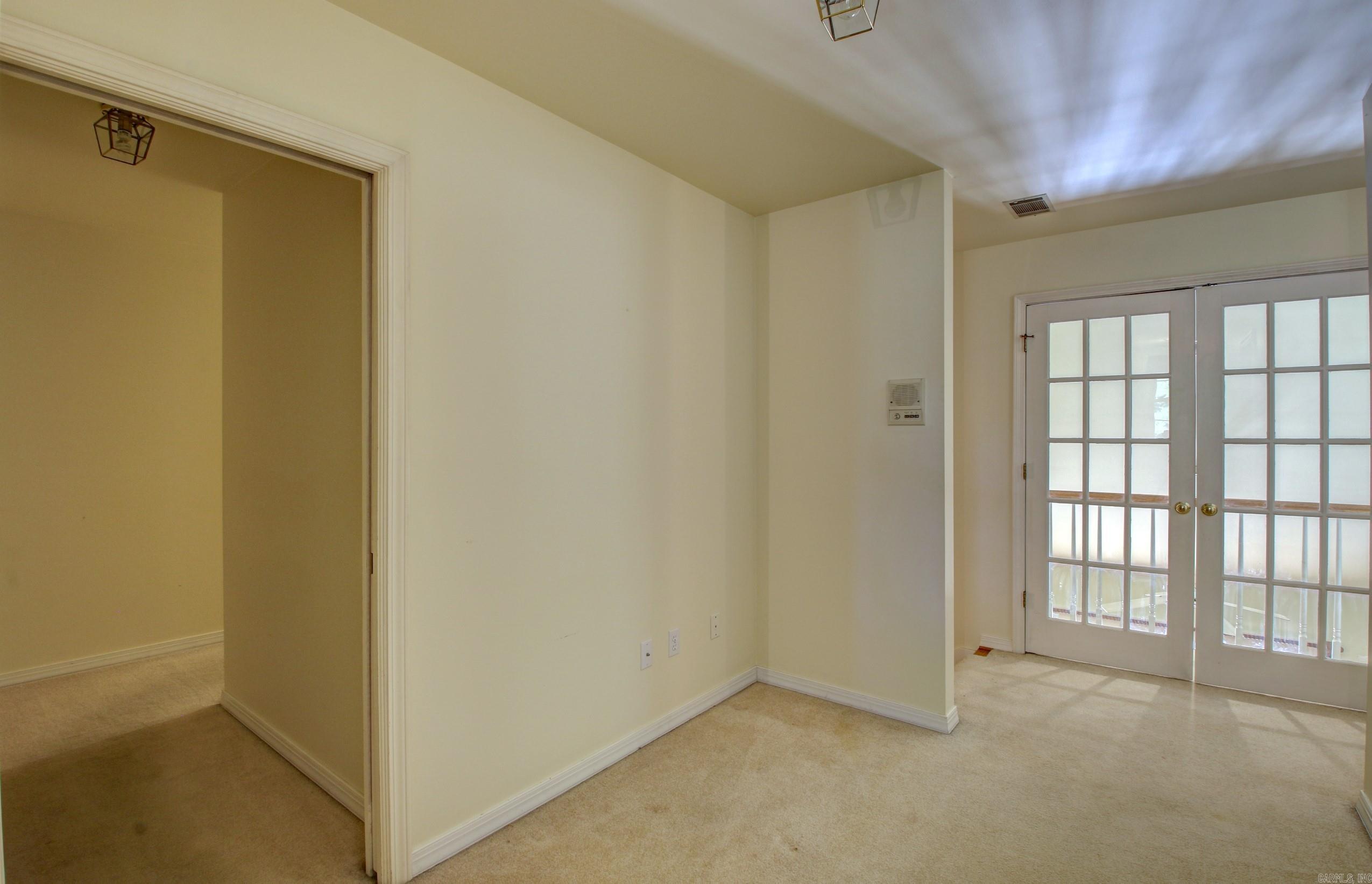 WILLIAMSBURG - Residential