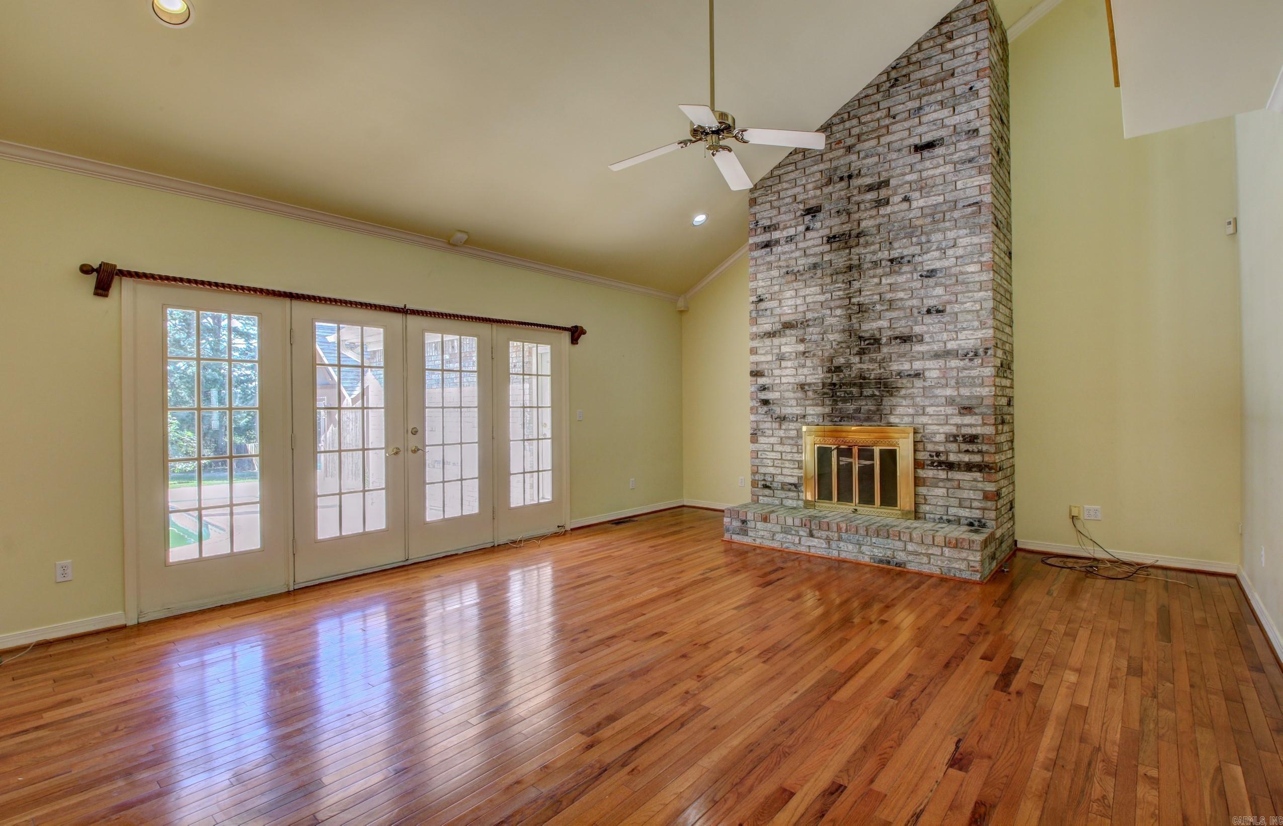 WILLIAMSBURG - Residential