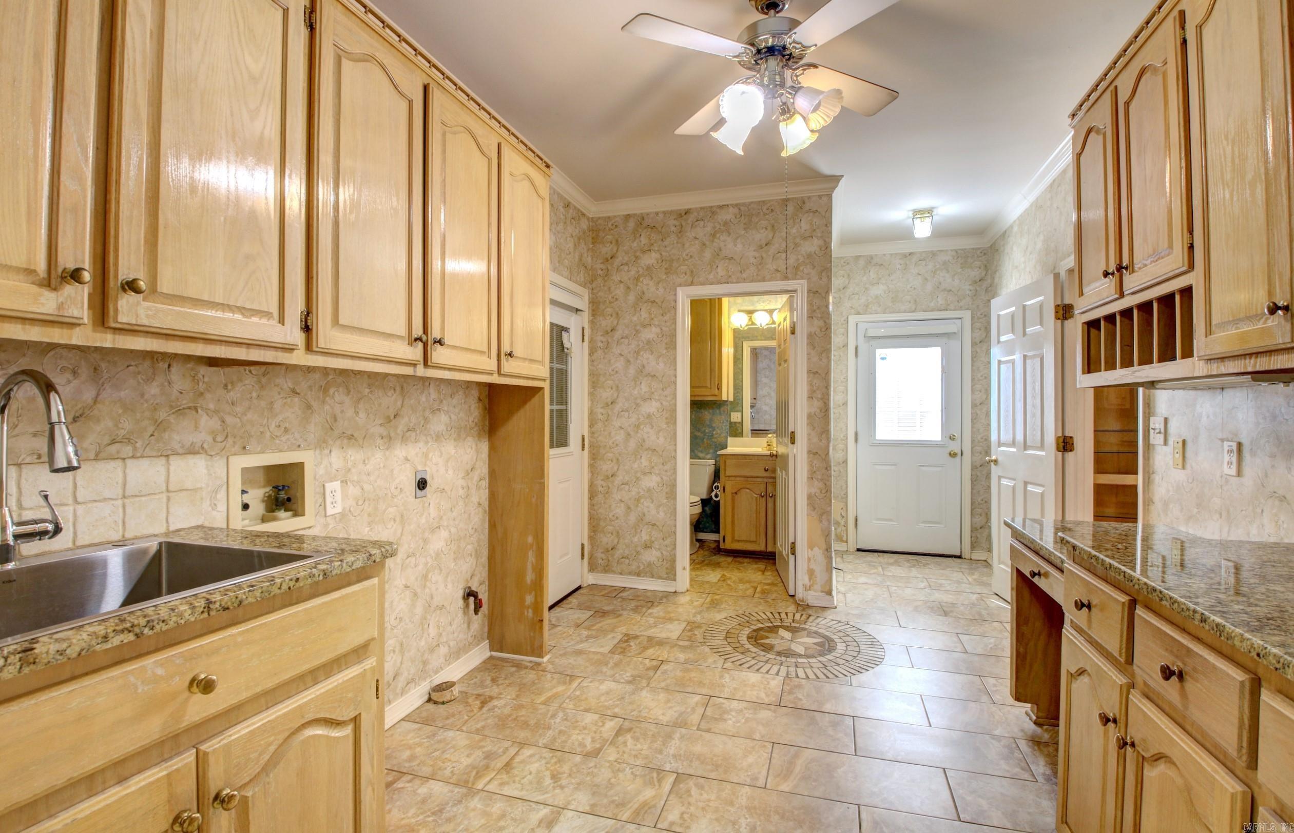 WILLIAMSBURG - Residential