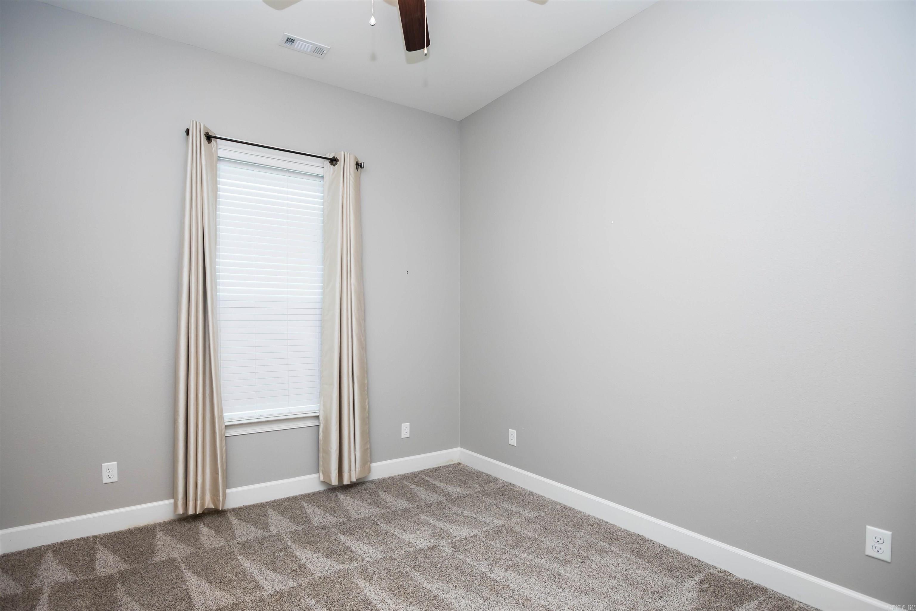 HUNTER CROSSING - Residential