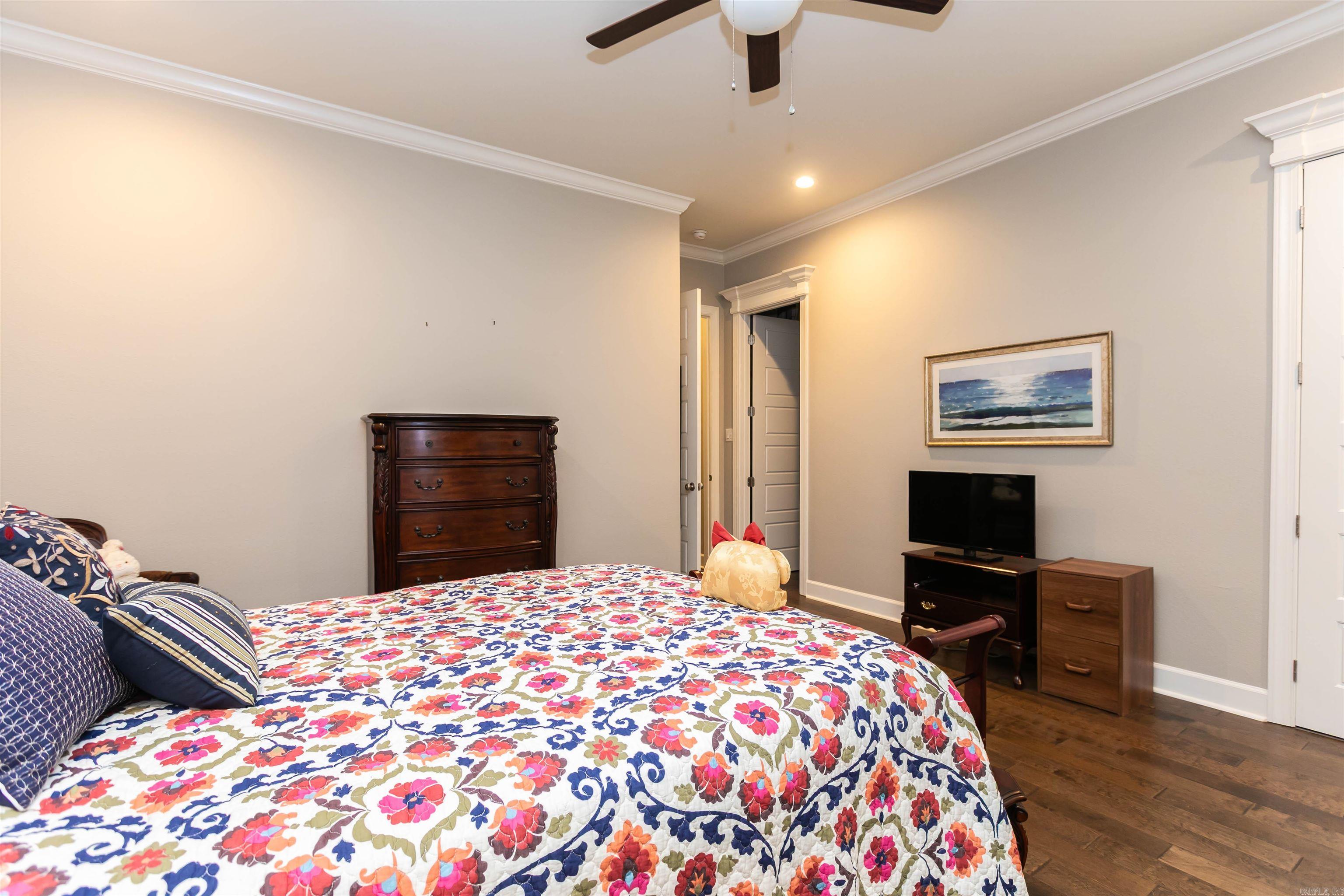 HUNTER CROSSING - Residential