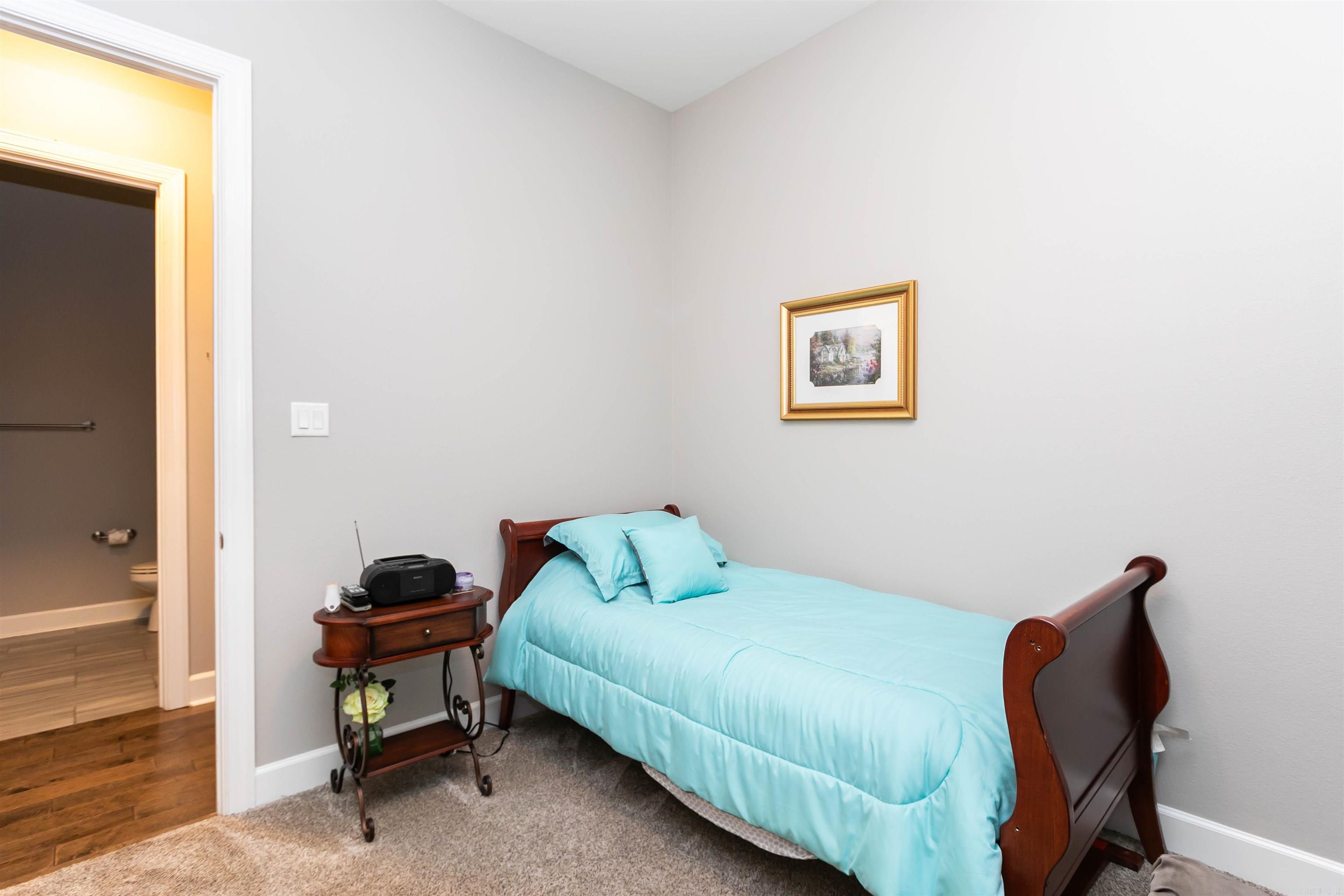 HUNTER CROSSING - Residential