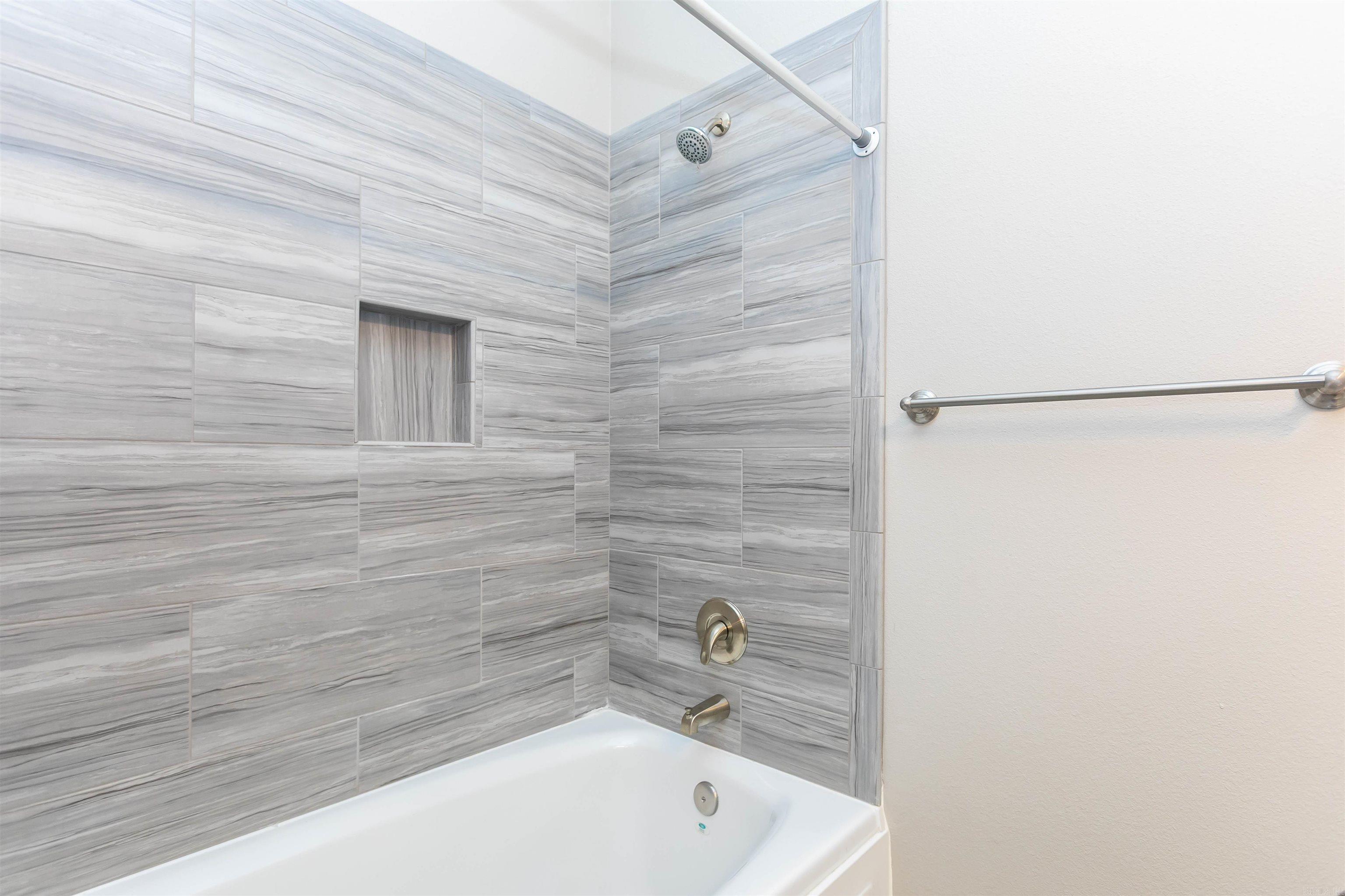 HUNTER CROSSING - Residential