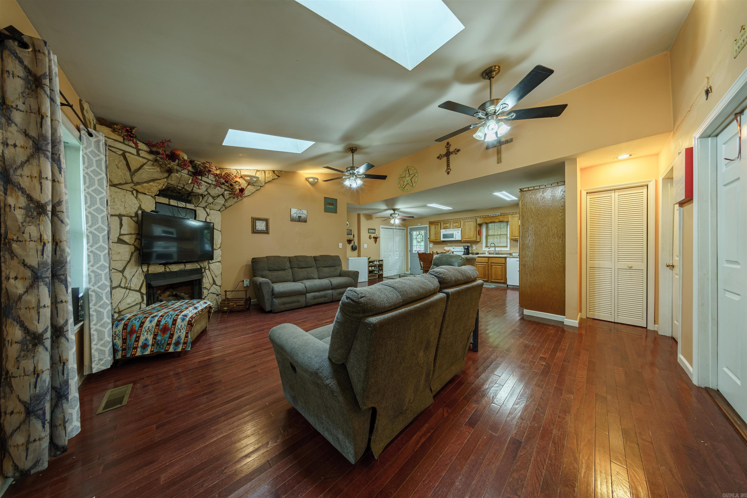 LAKEVIEW RIDGE - Residential