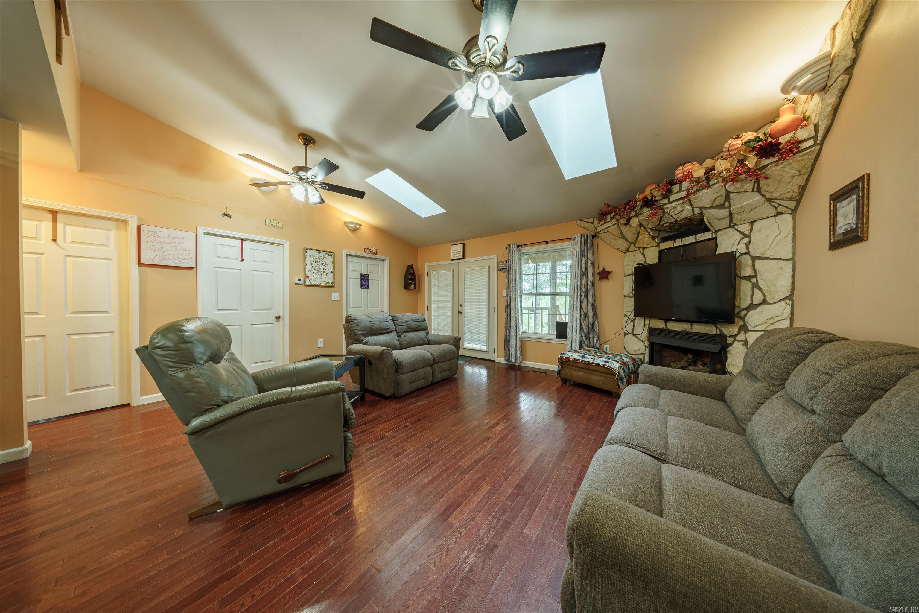 LAKEVIEW RIDGE - Residential