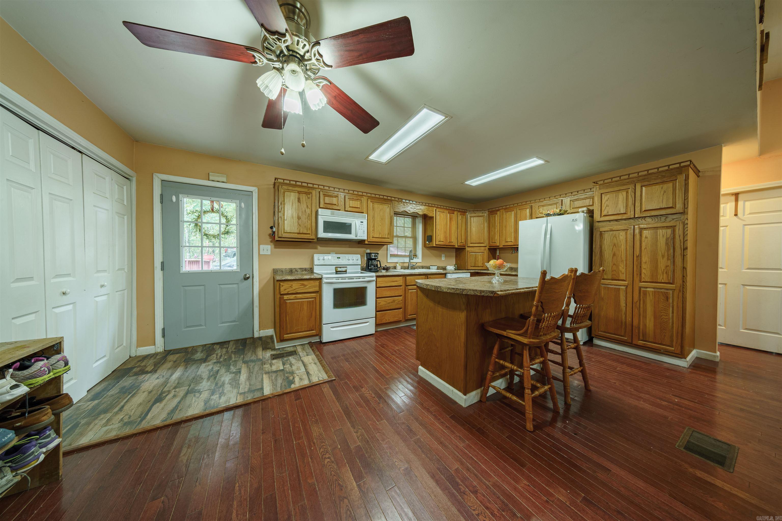 LAKEVIEW RIDGE - Residential