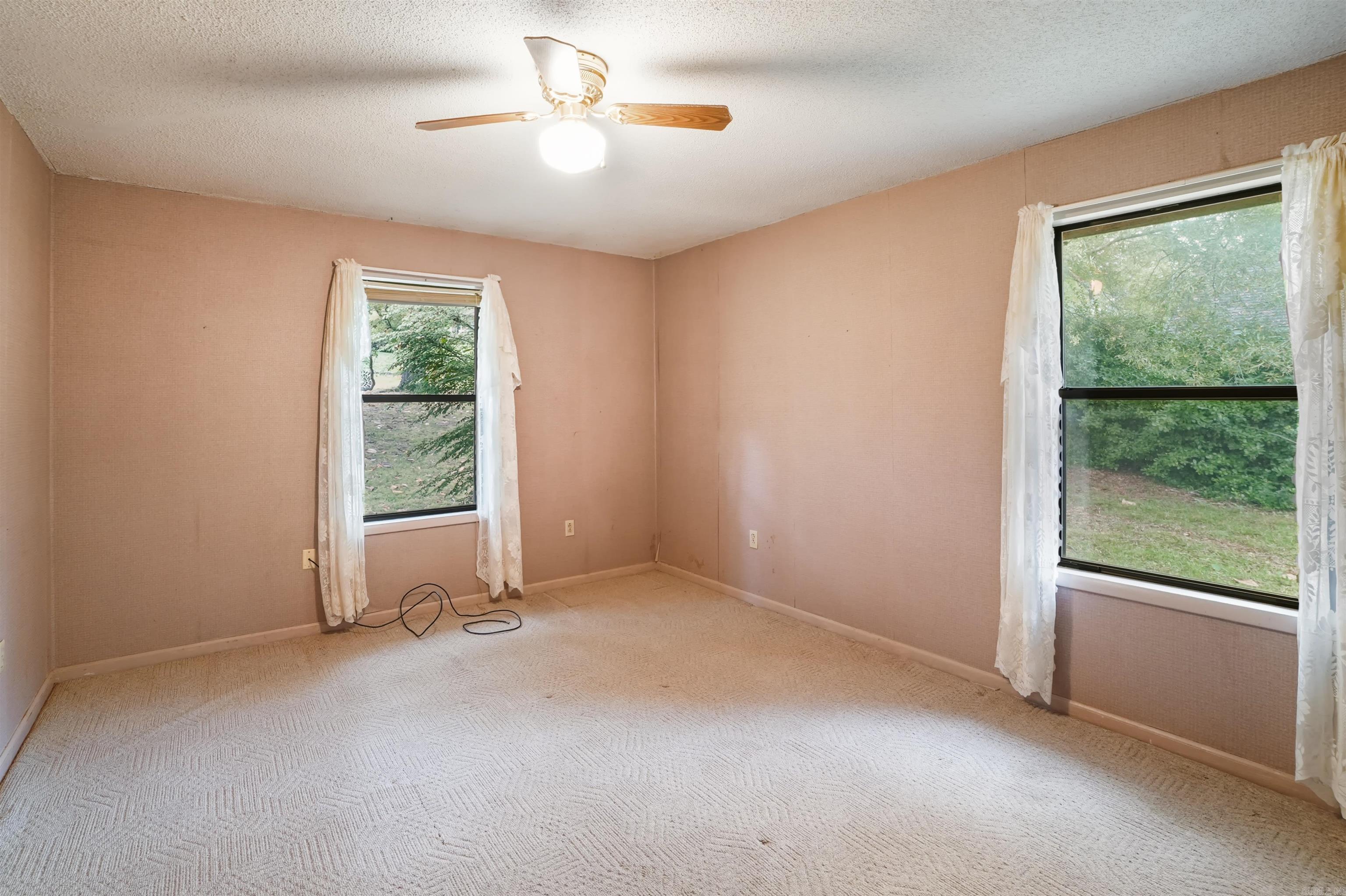 TREASURE HILL - Residential