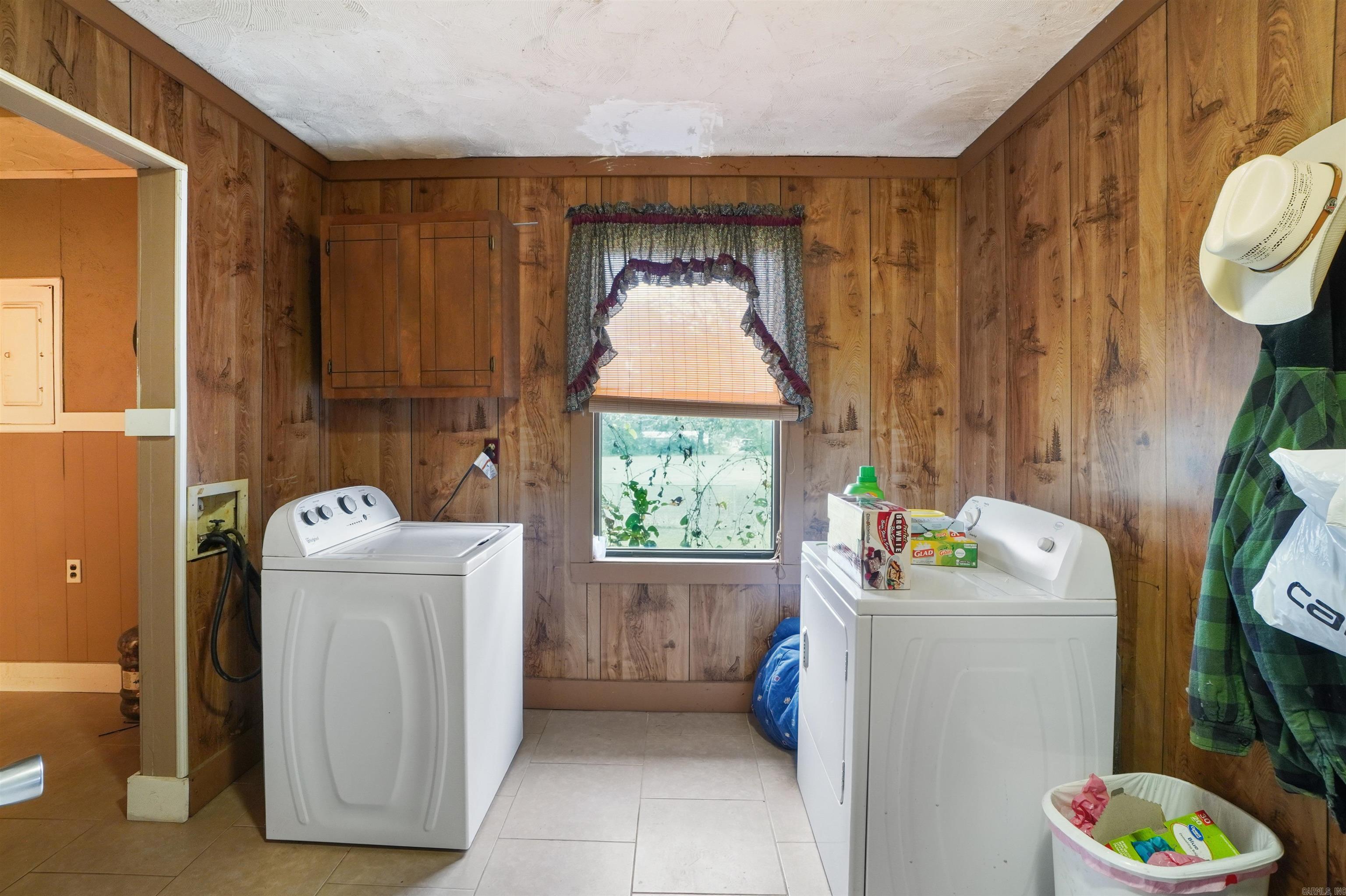 TREASURE HILL - Residential