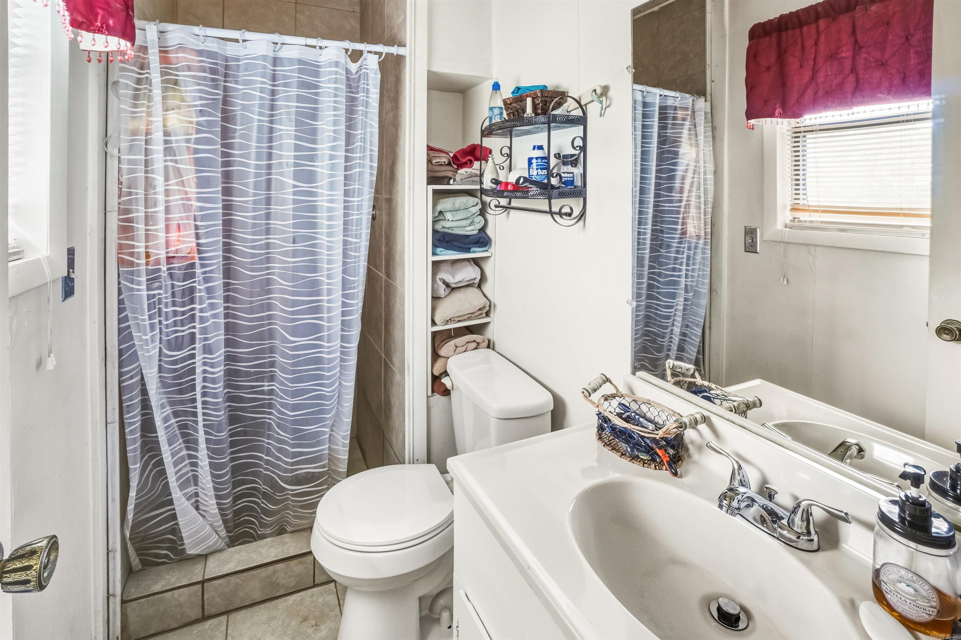 TREASURE HILL - Residential