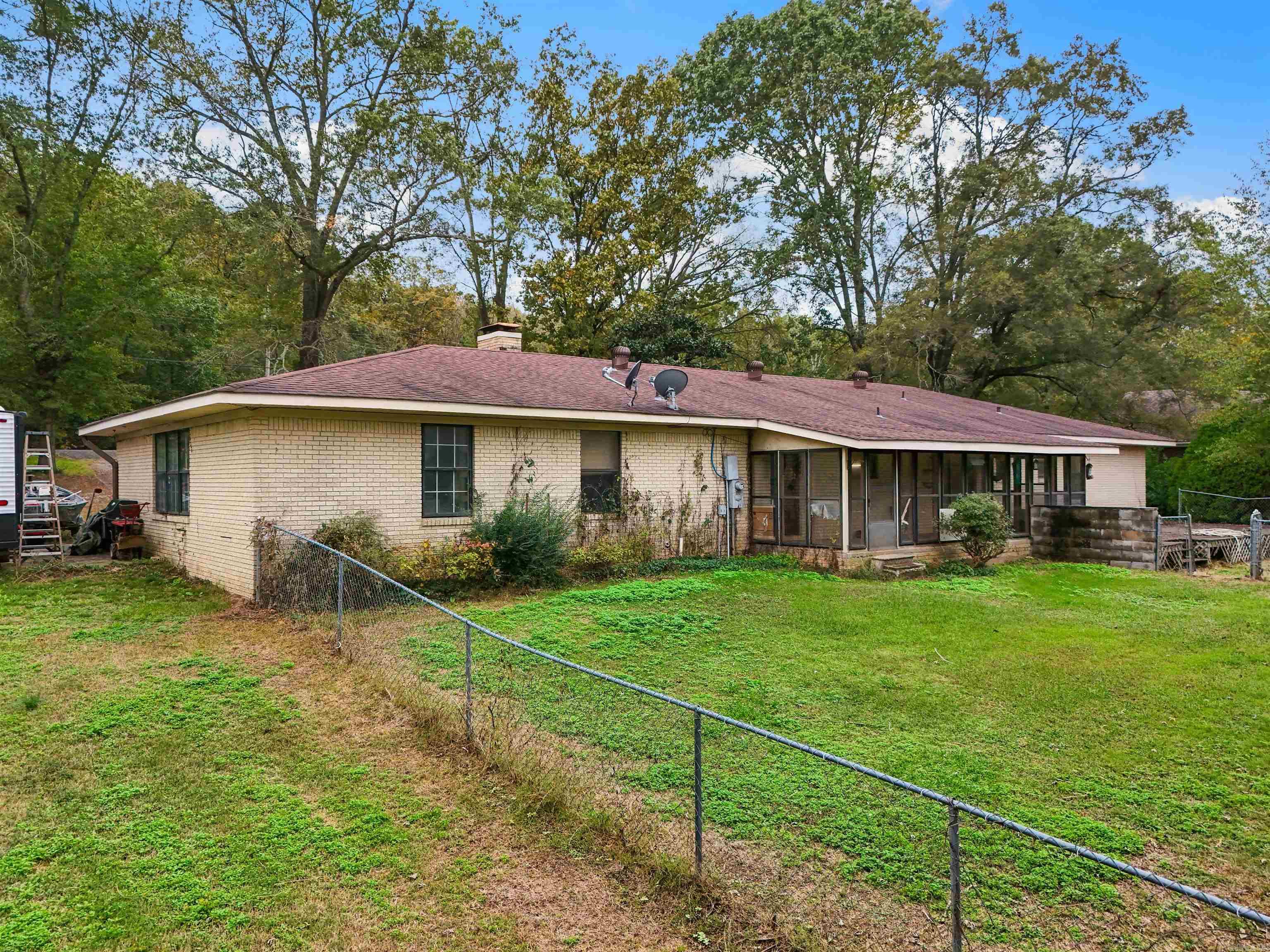 TREASURE HILL - Residential