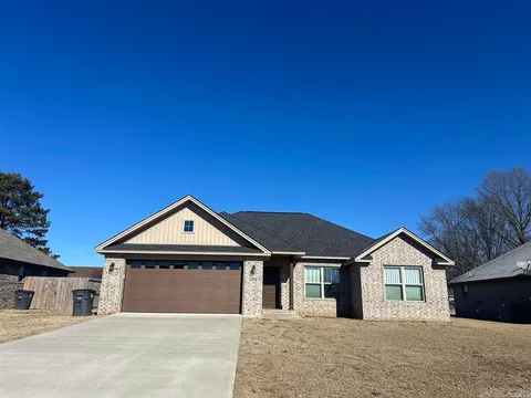 MLS: 25011572