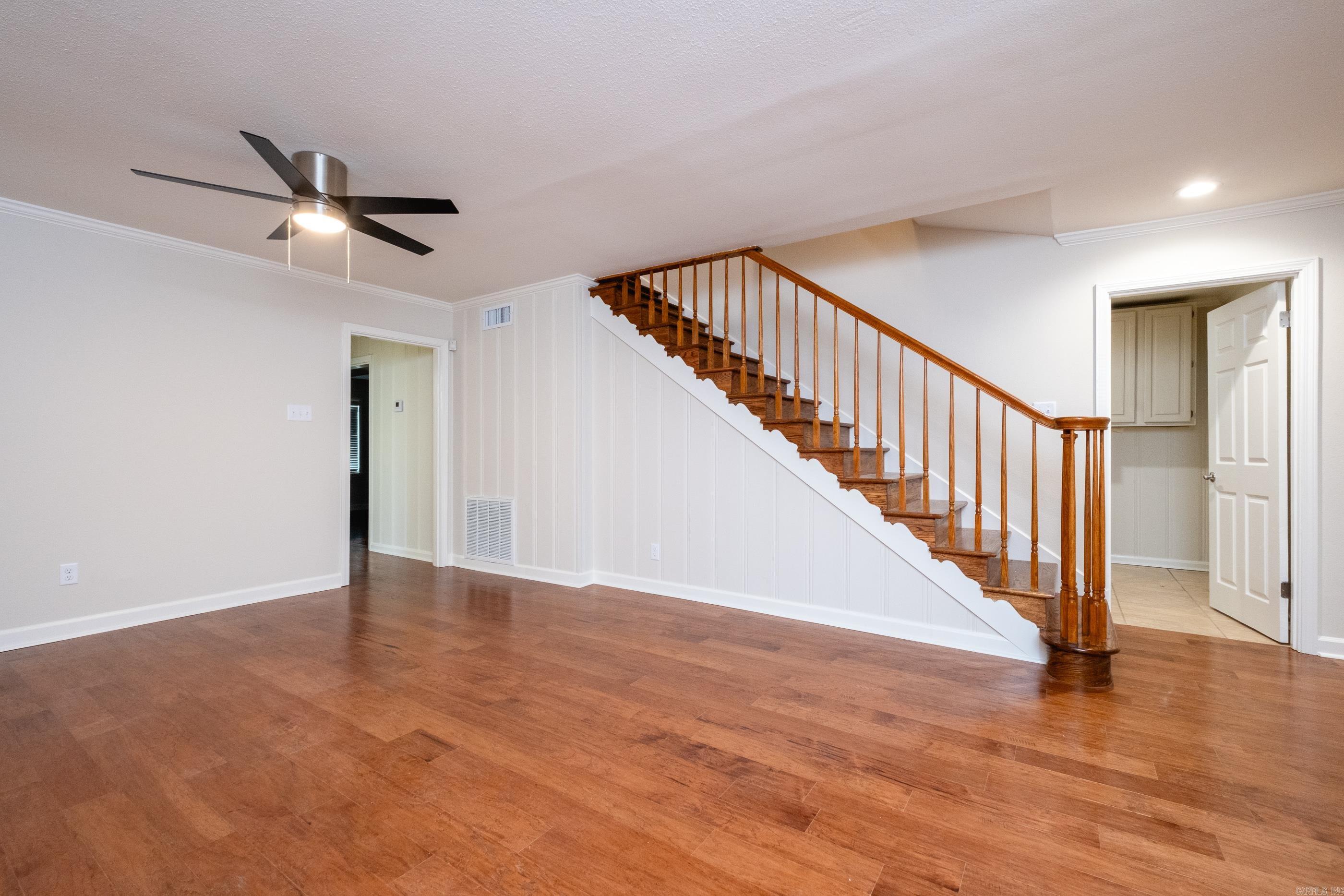 EAST PALISADES - Residential