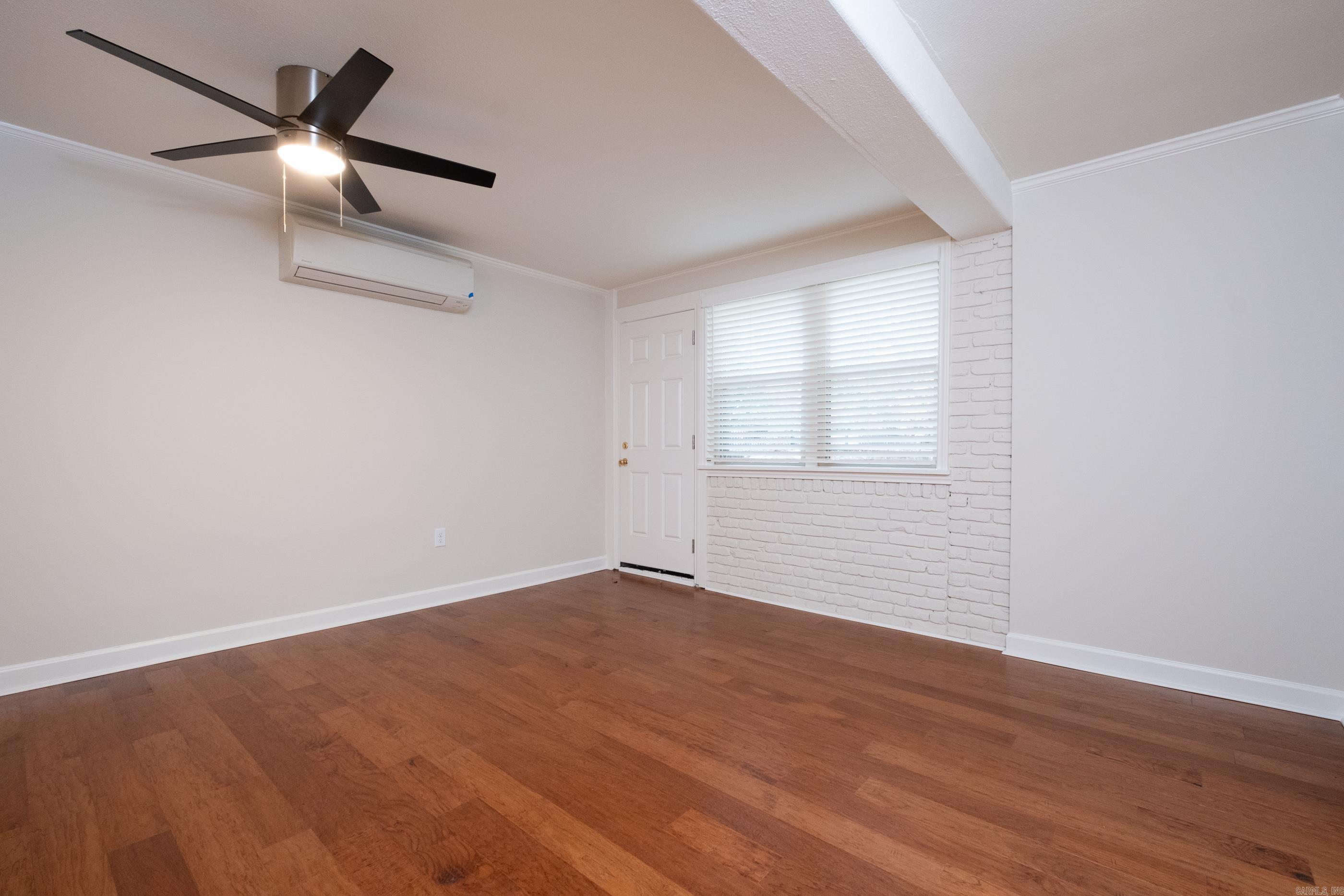 EAST PALISADES - Residential